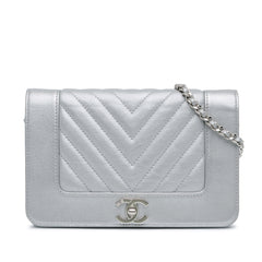 Chevron Lambskin Mademoiselle Wallet On Chain_0