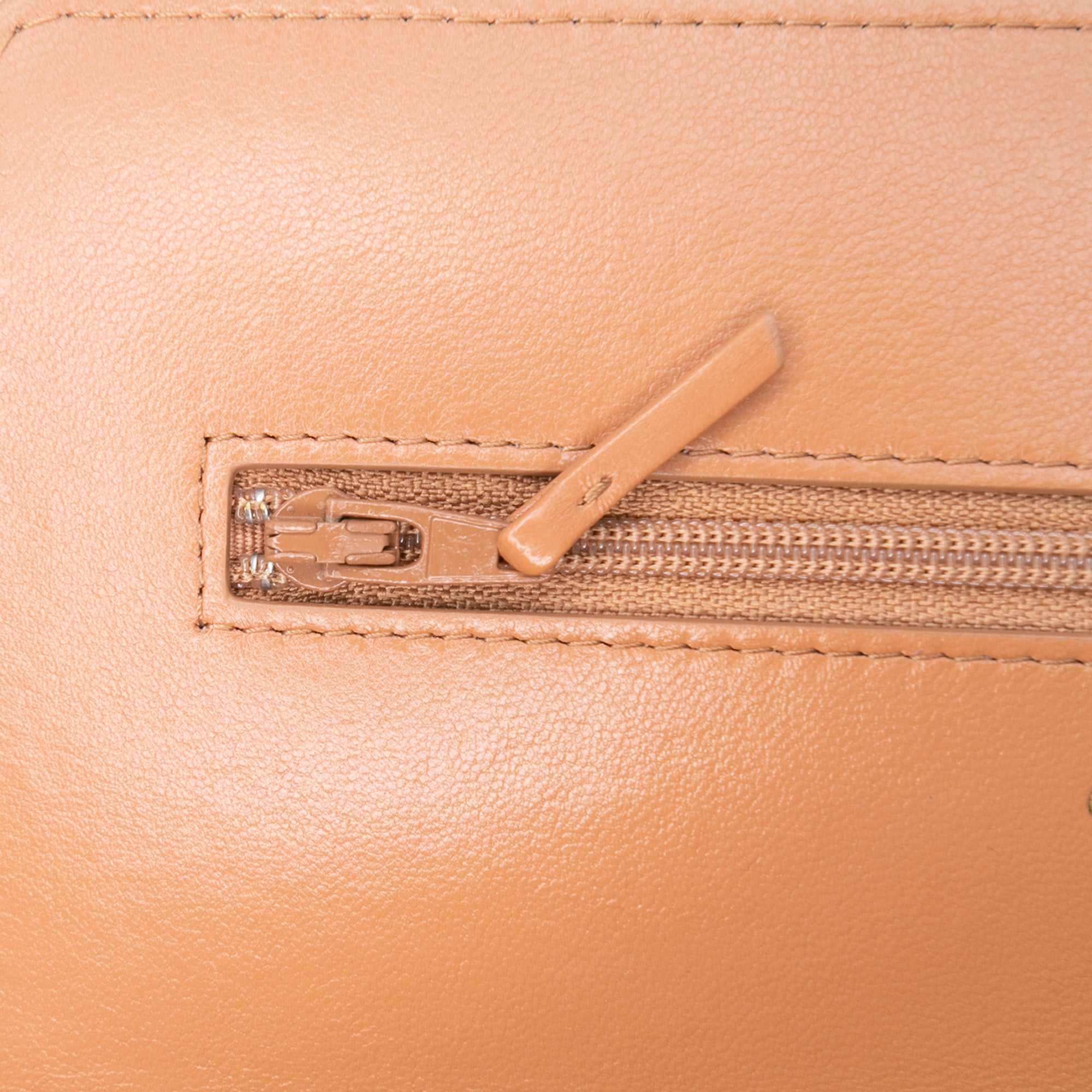 Quilted Lambskin 19 Wallet on Chain