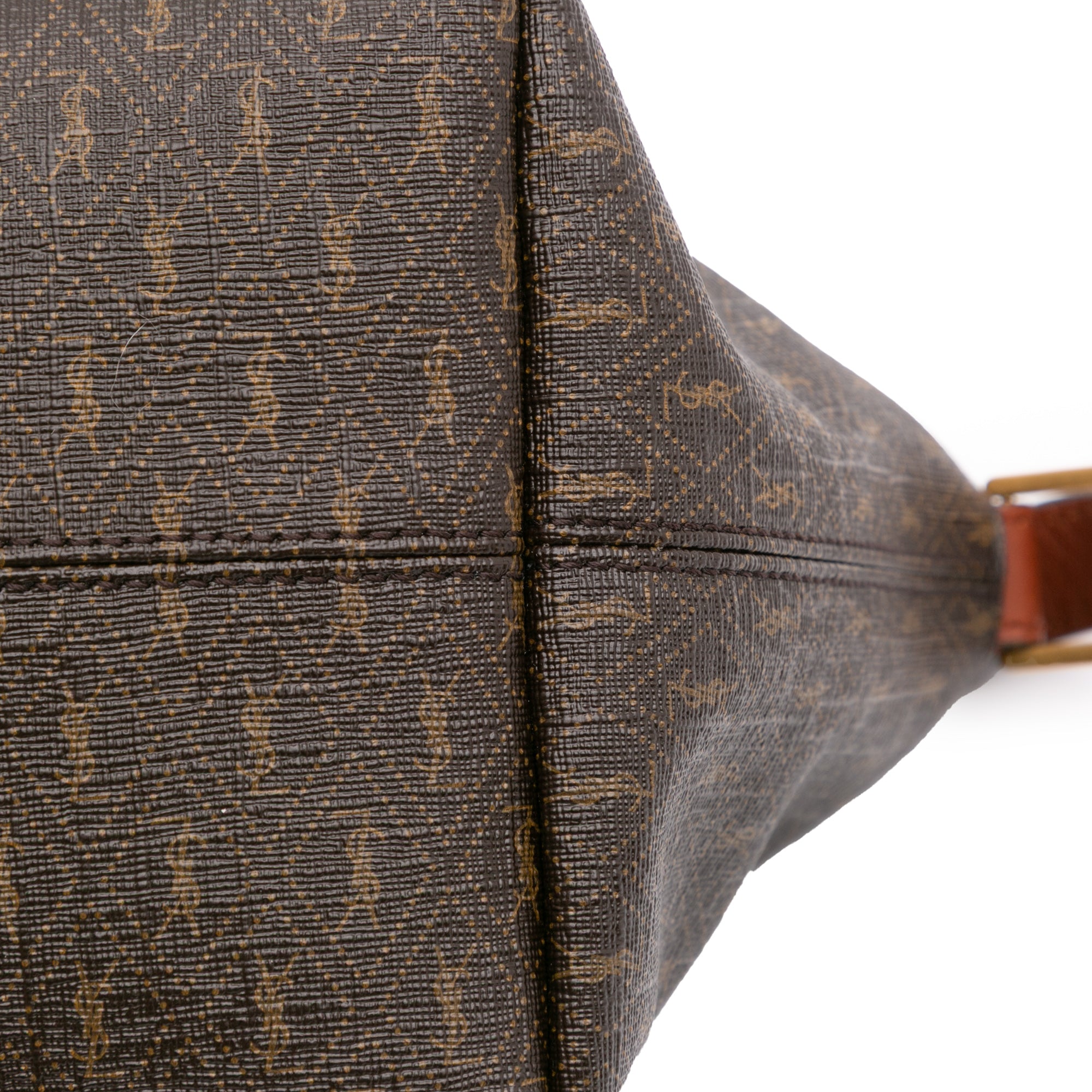 Coated Canvas Le Monogramme Shoulder Bag