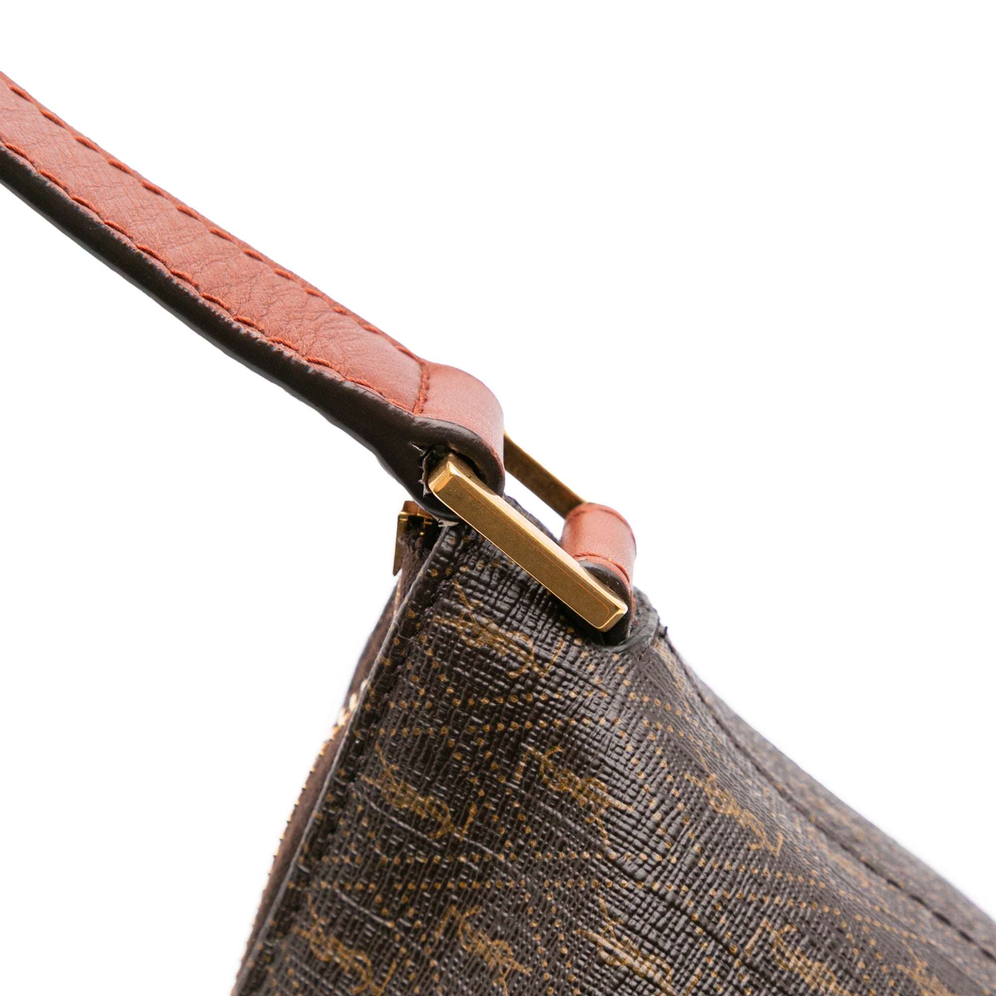 Coated Canvas Le Monogramme Shoulder Bag