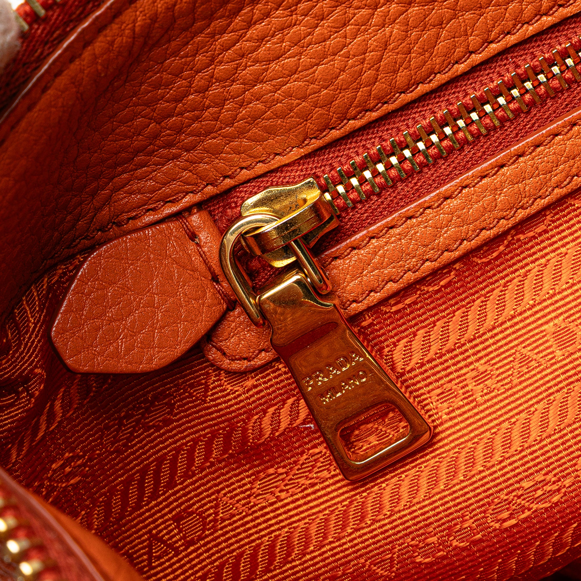 Vitello Daino Zip Top Convertible Tote