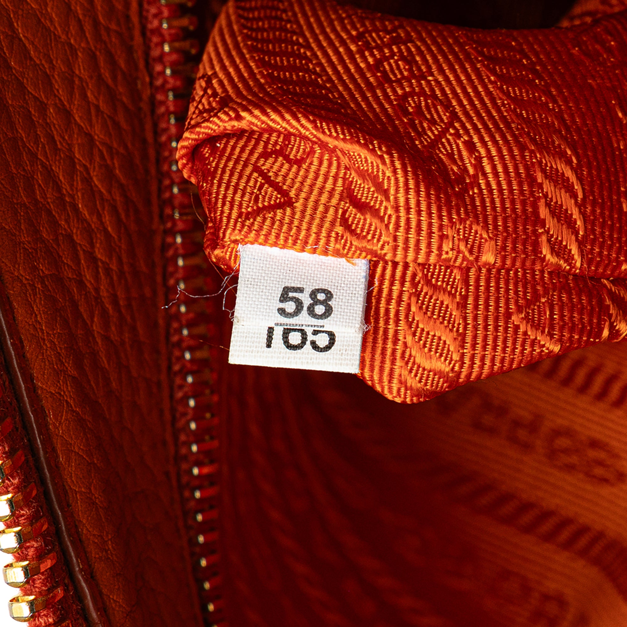 Vitello Daino Zip Top Convertible Tote