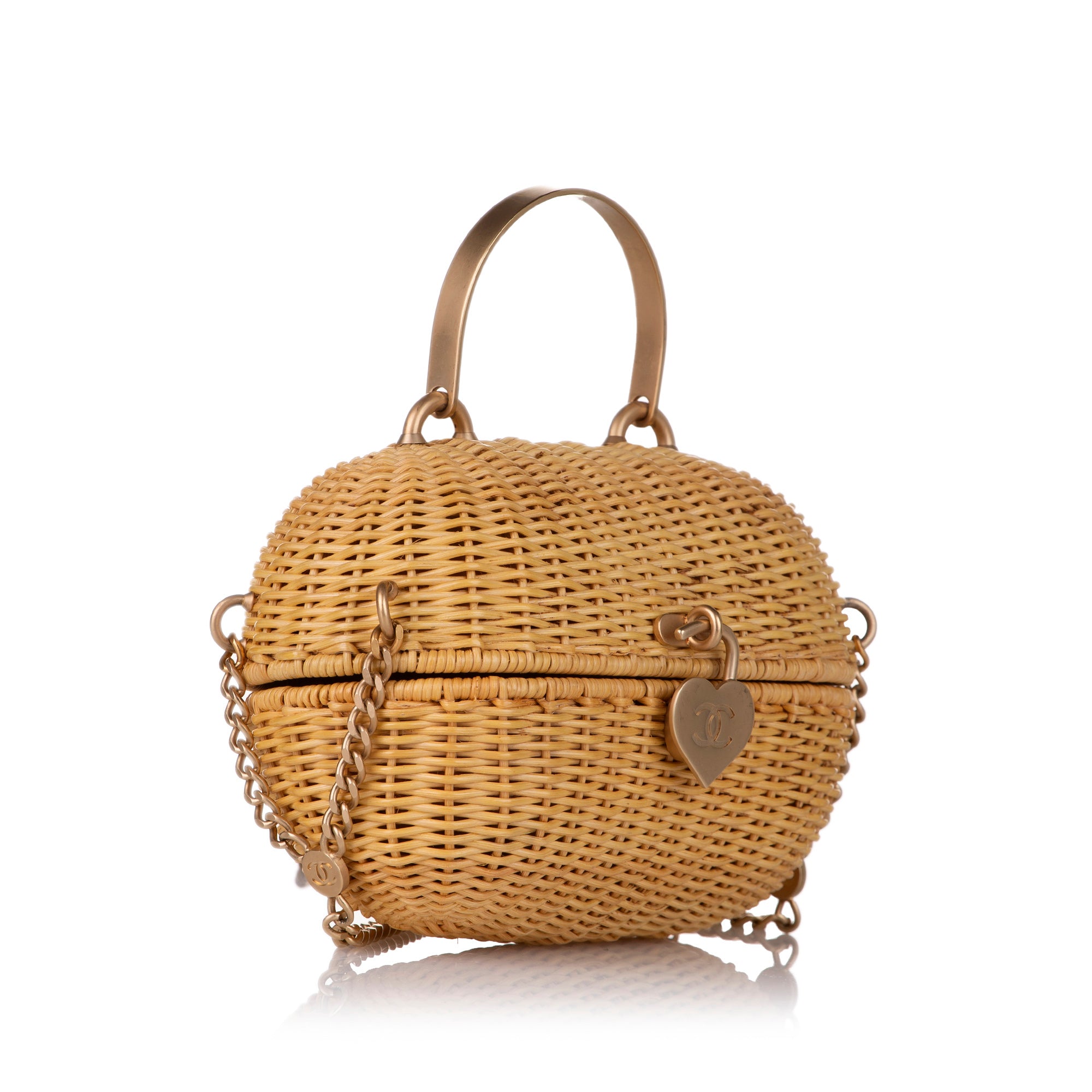 Heart Locket Wicker Satchel_1