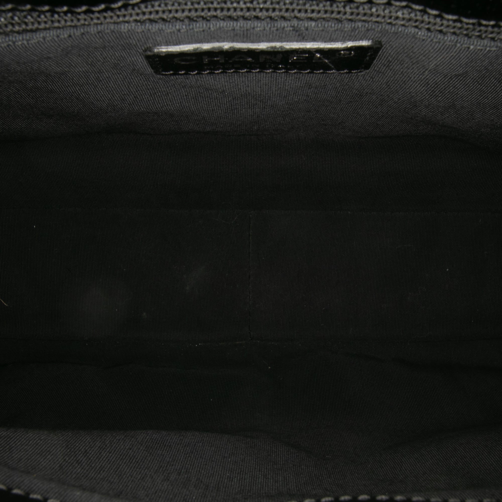 Patent Grand Shopping Tote