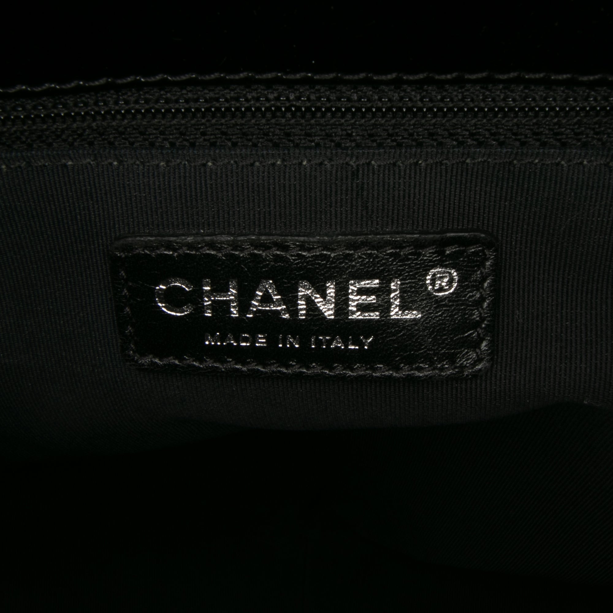 Patent Grand Shopping Tote