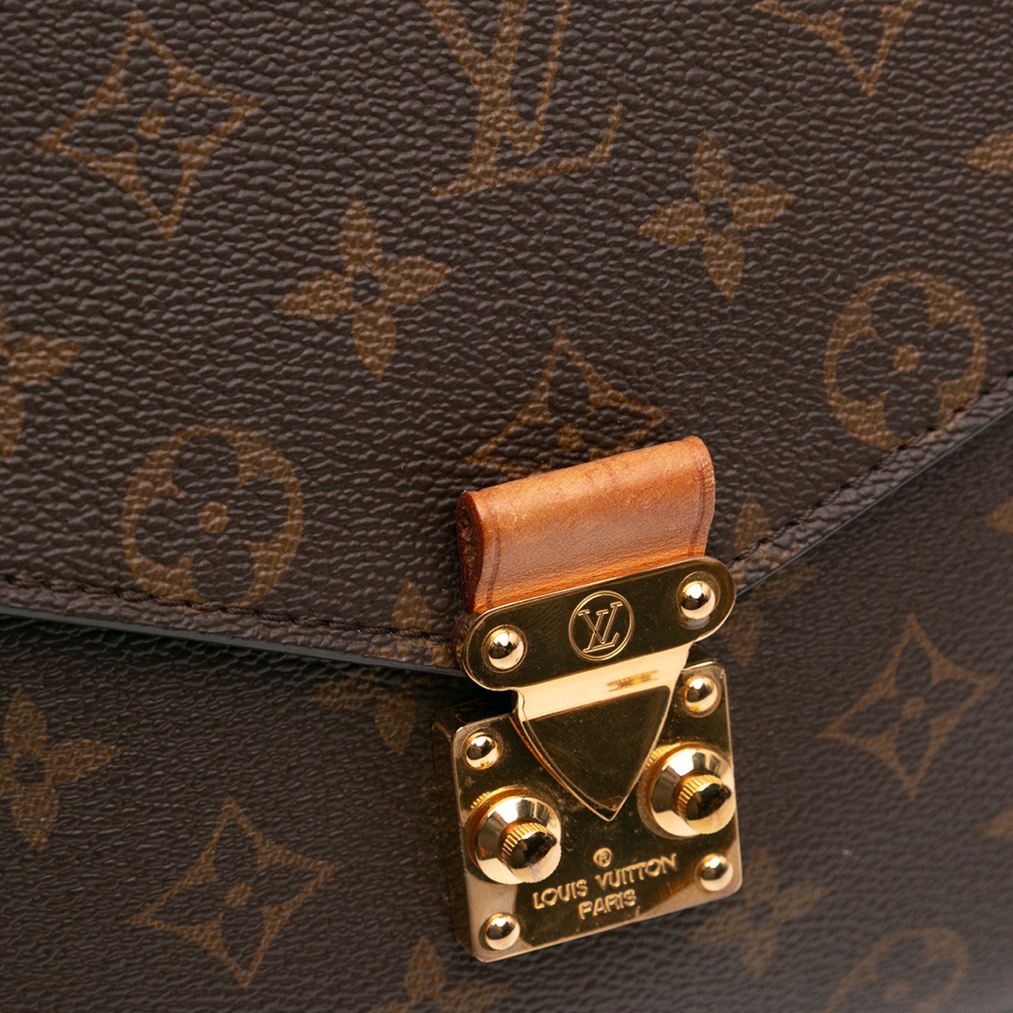 Monogram Pochette Metis