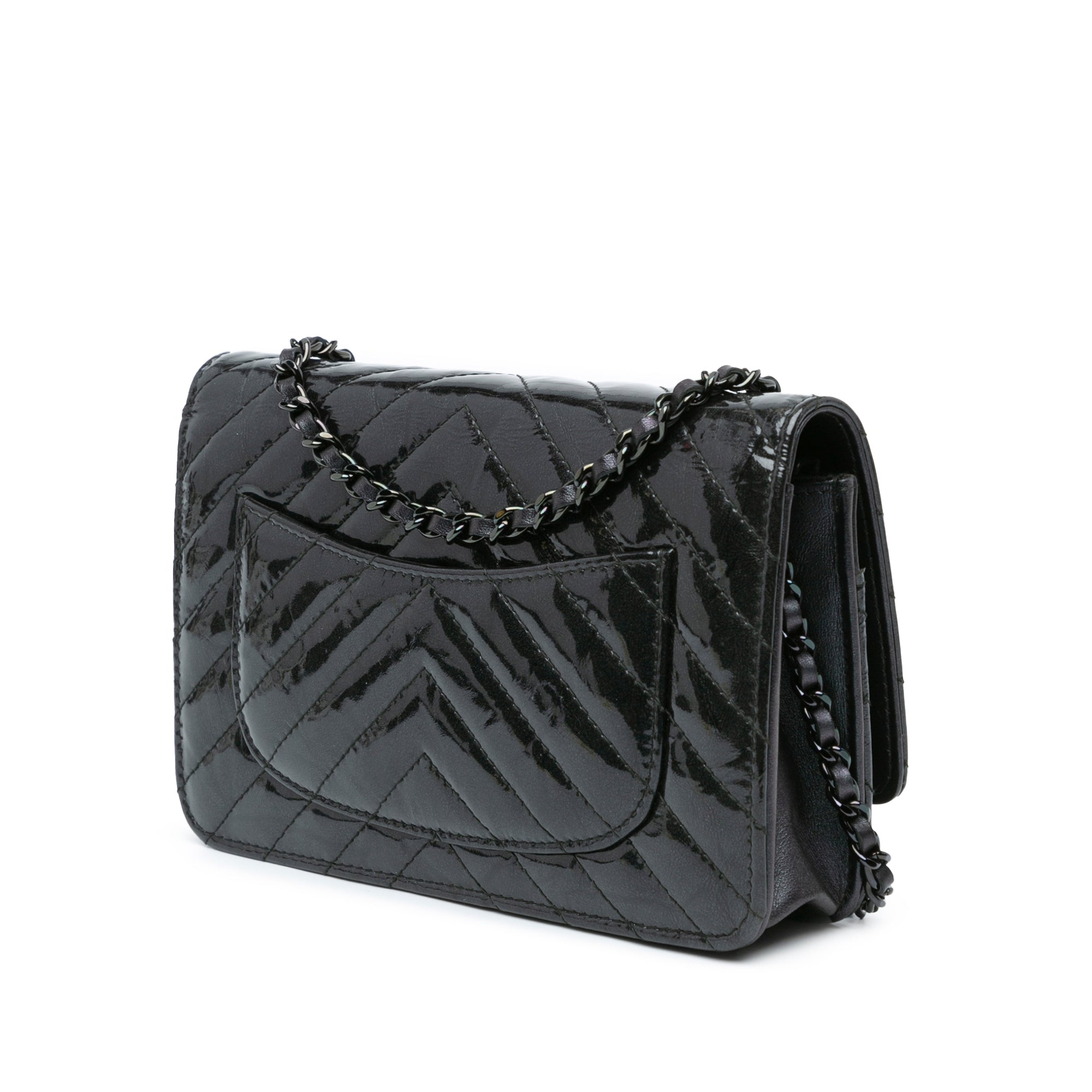 CC Chevron Quilted Crumpled Calfskin Wallet On Chain