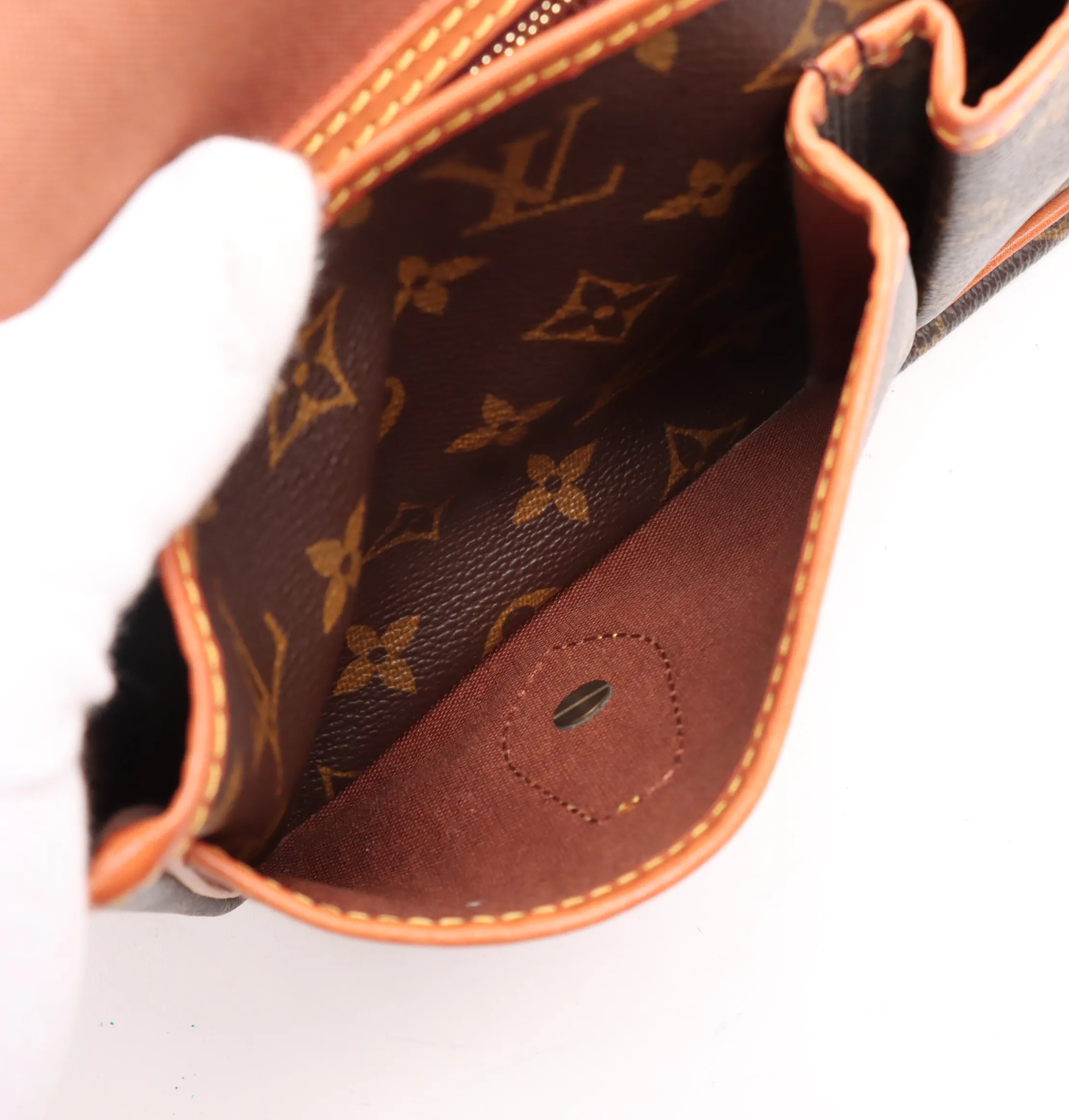 Louis Vuitton Sac Gibeciere Messenger Bag Monogram Canvas