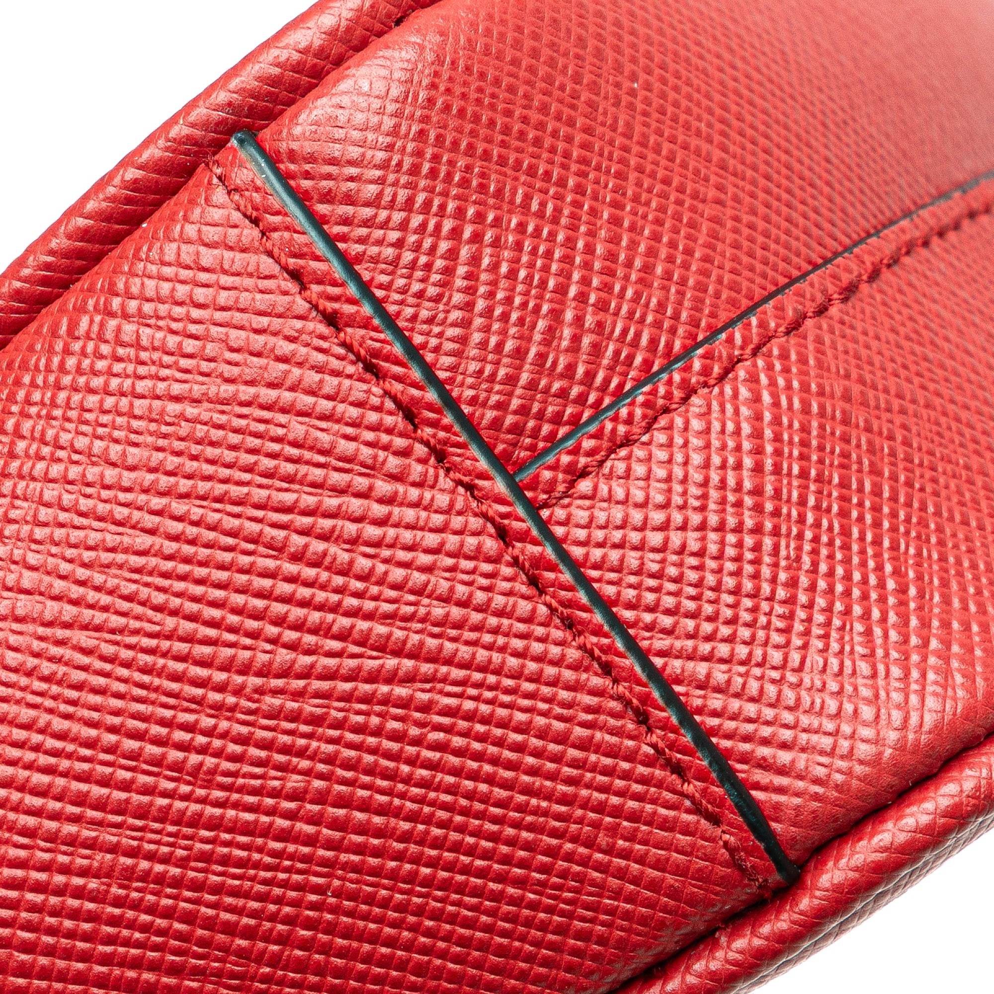 Saffiano Pattina Chain Crossbody