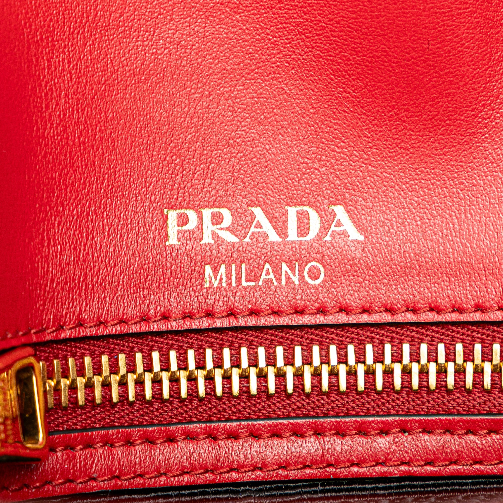 Saffiano Pattina Chain Crossbody