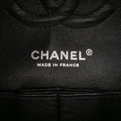 Medium Classic Patent Double Flap
