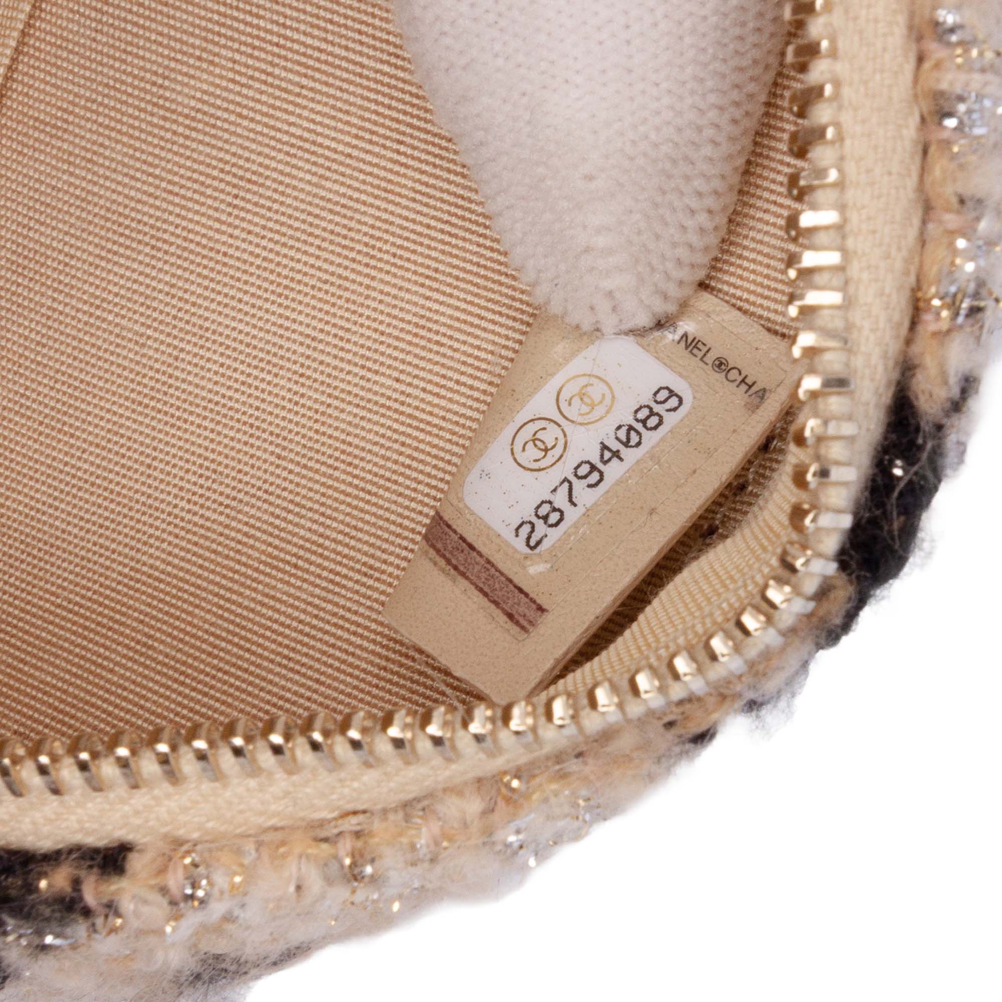 CC Quilted Tweed and Shearling Round Clutch With Chain