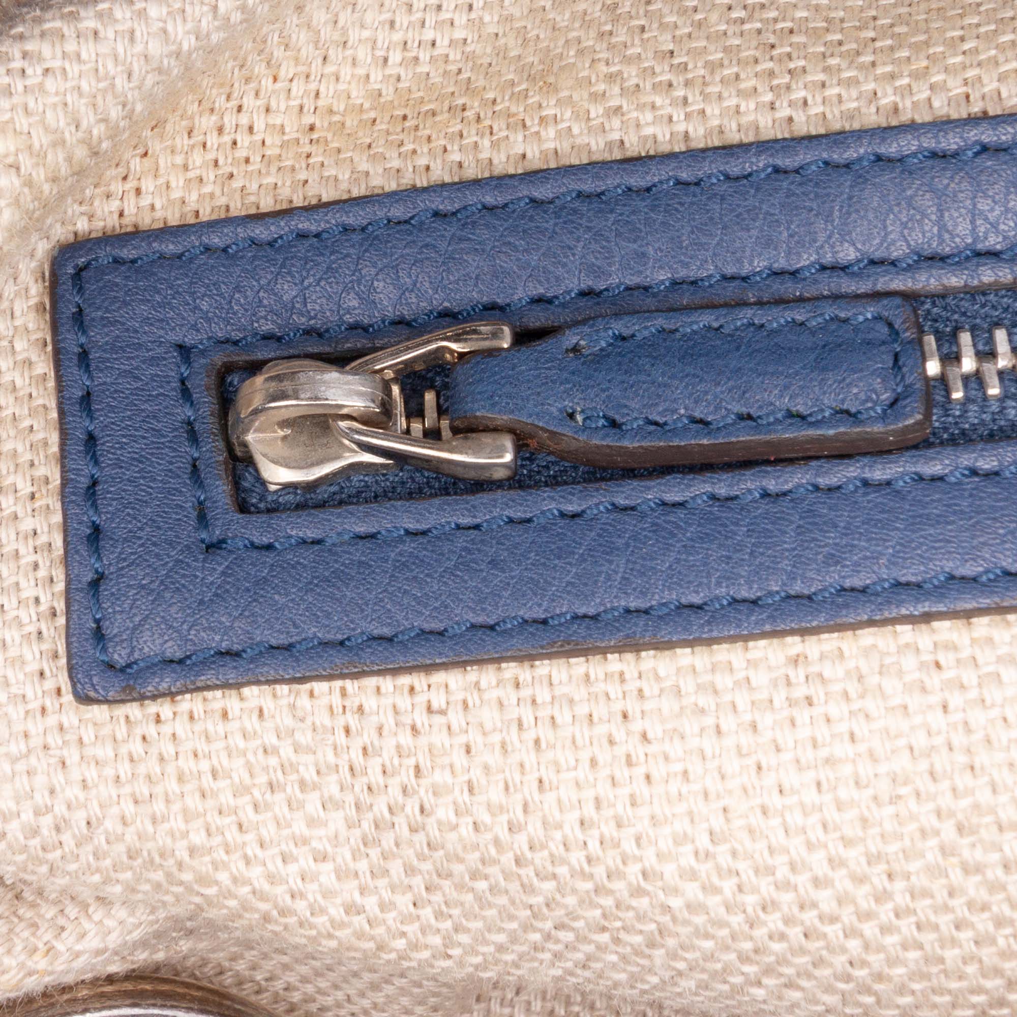 Large GG Canvas Icon Bit Satchel