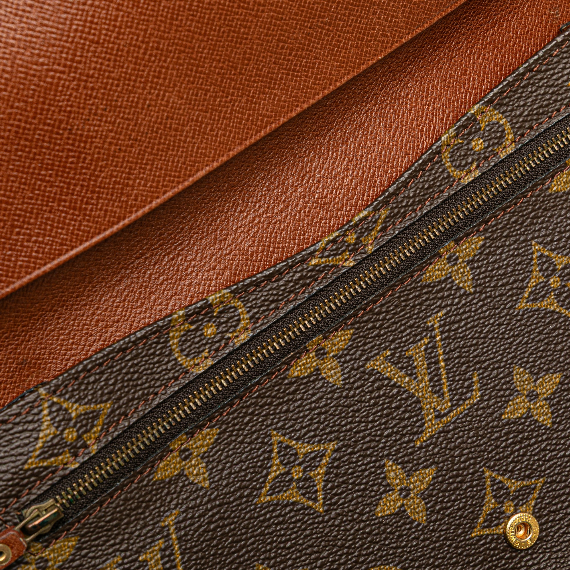 Monogram Pochette Rabat 23