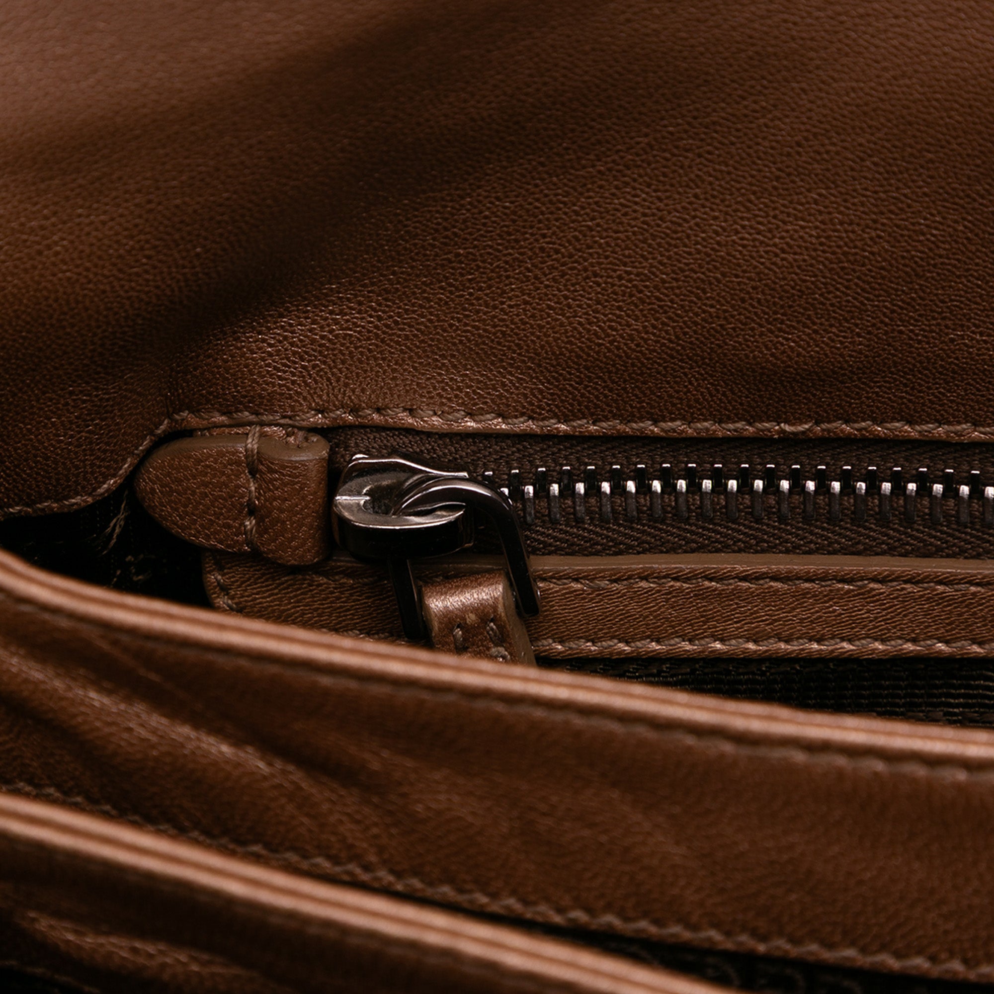 Nappa Ruffle Resin Chain Shoulder Bag