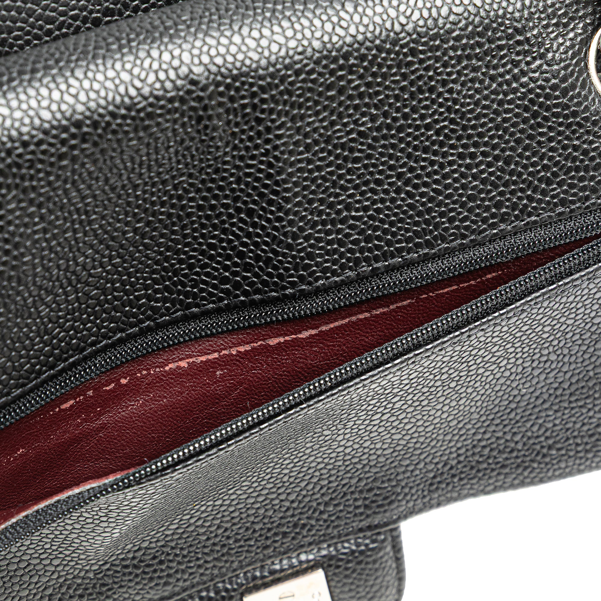 Medium Classic Caviar Double Flap