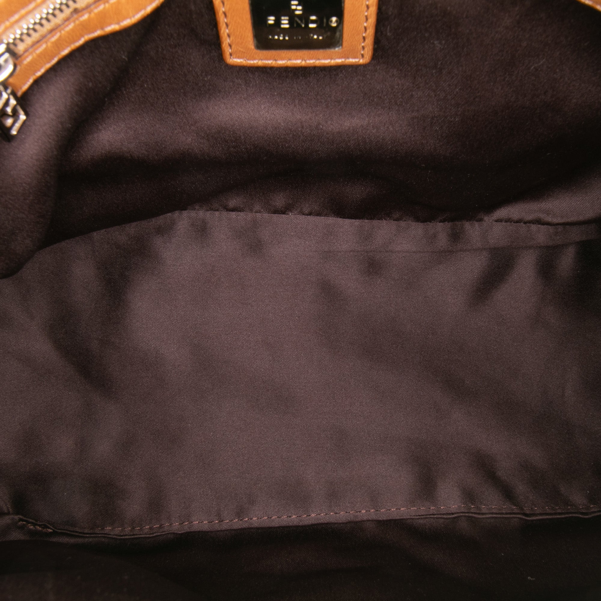 Cashmere Mamma Baguette