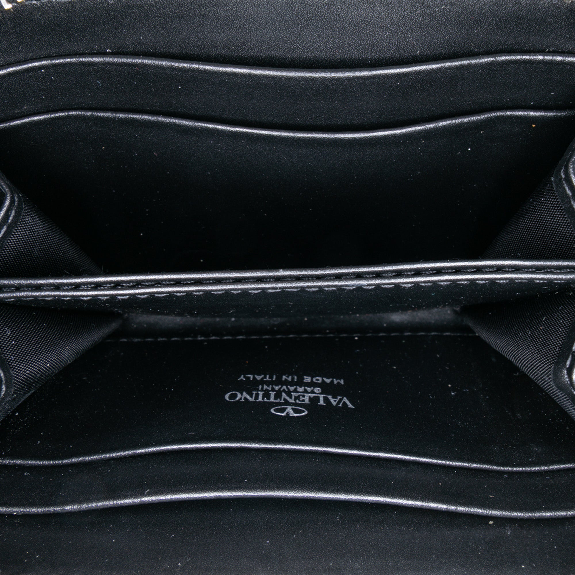 Leather VLogo Dreamers Neck Wallet