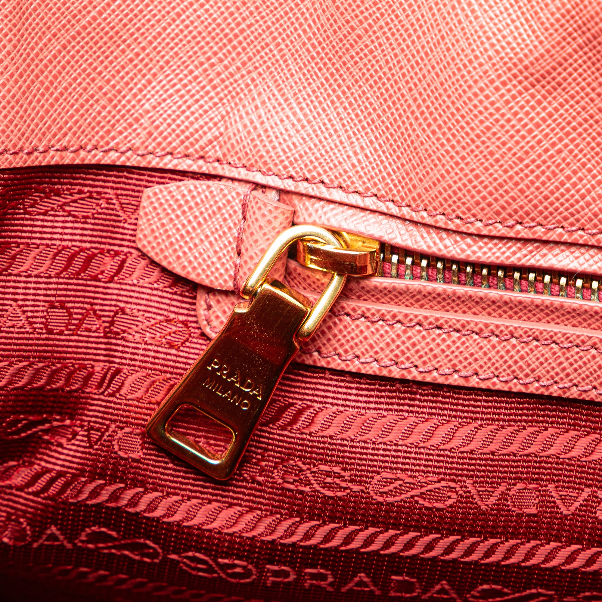 Medium Saffiano Lux Galleria Satchel