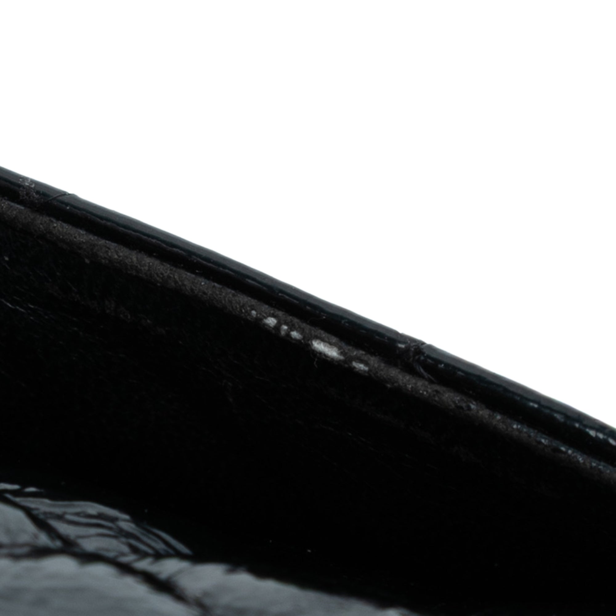 Medium Classic Crinkled Patent Double Flap