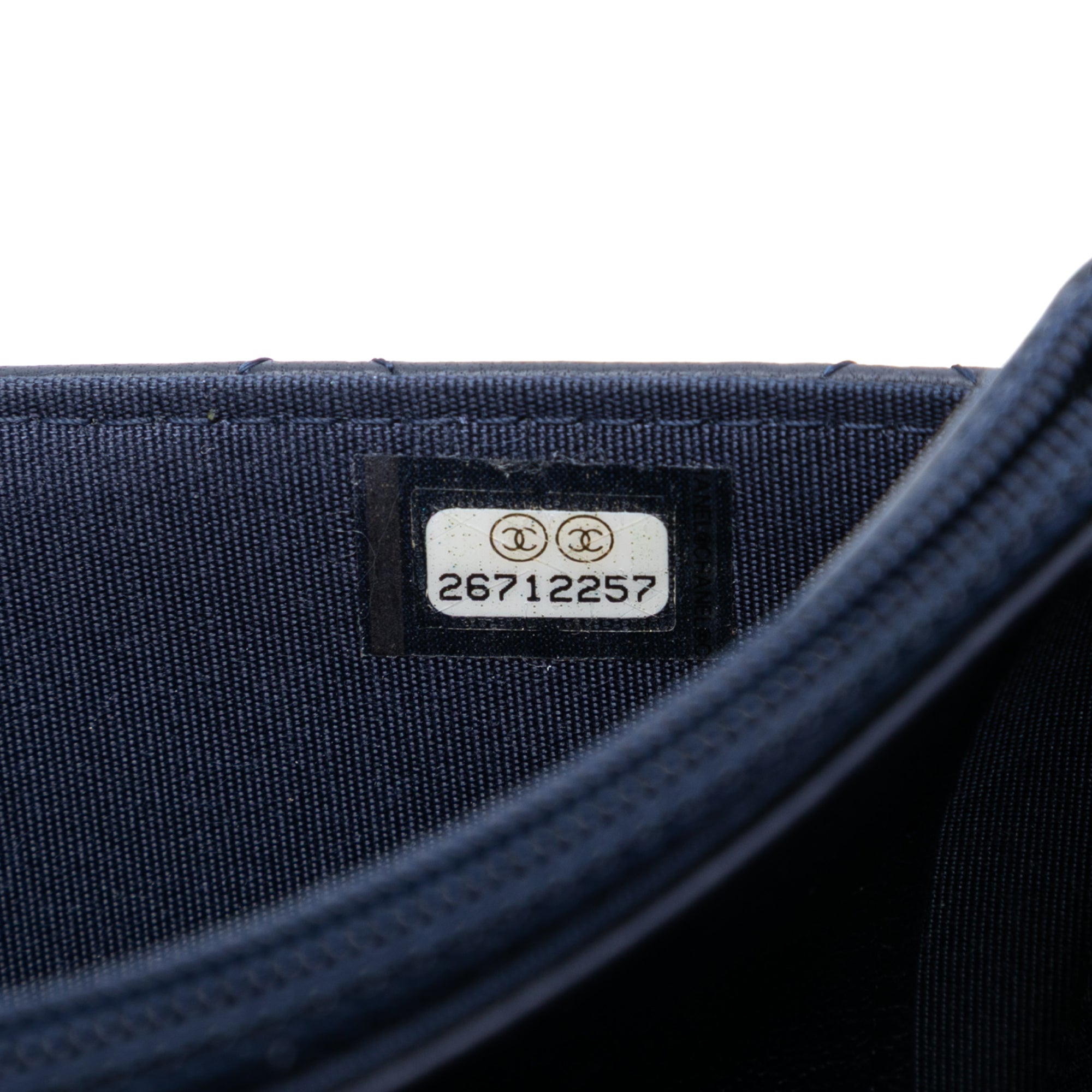 Lambskin Trendy CC Wallet On Chain