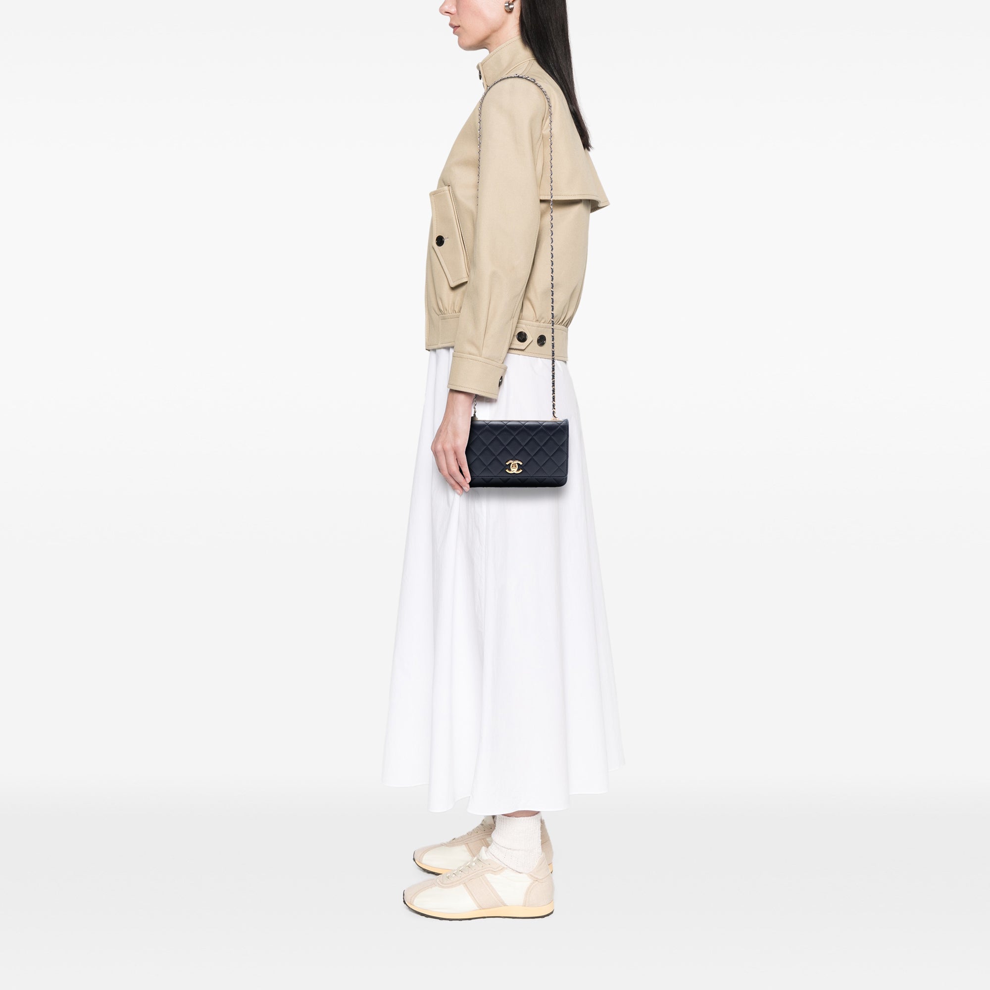 Lambskin Trendy CC Wallet On Chain