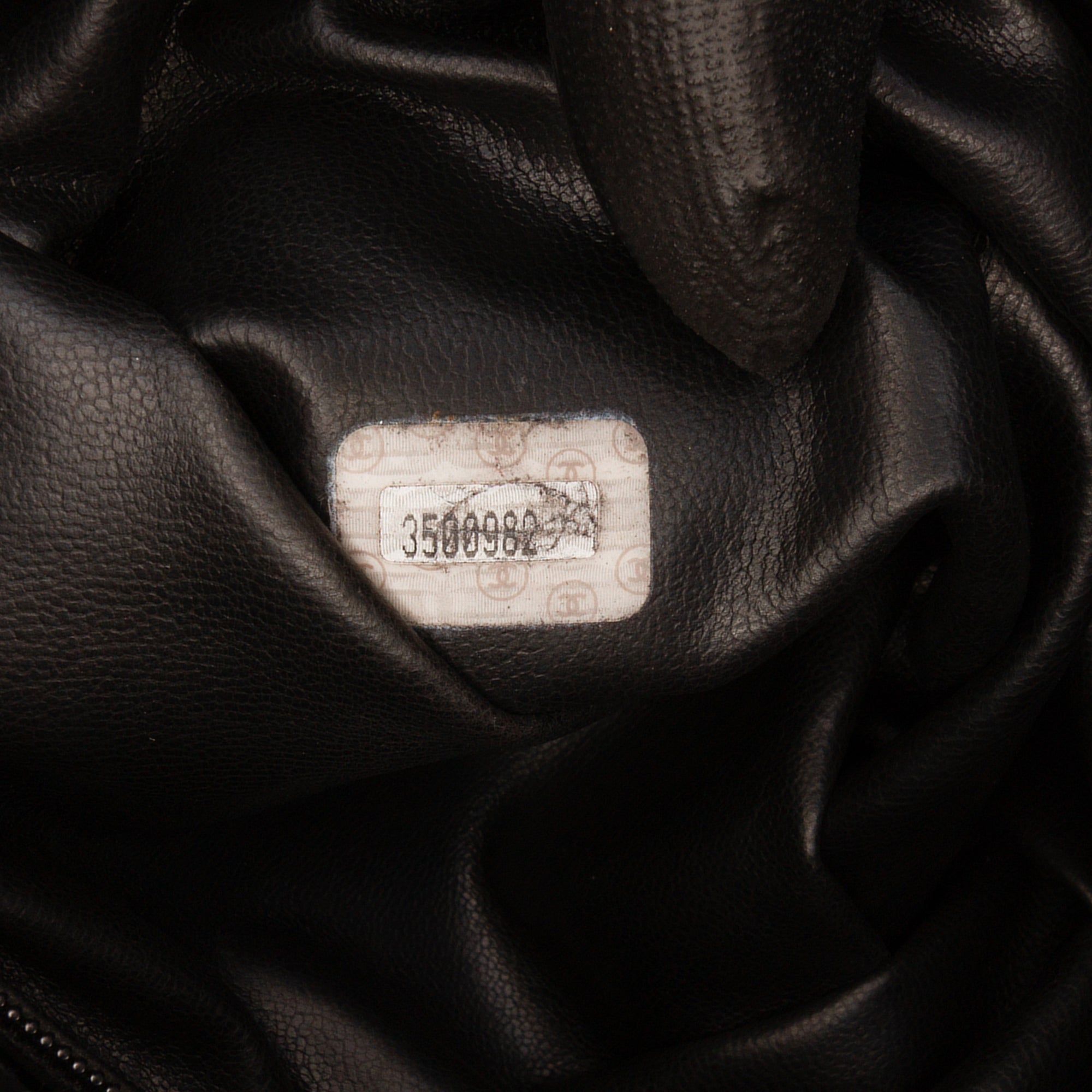 CC Caviar Shoulder Bag