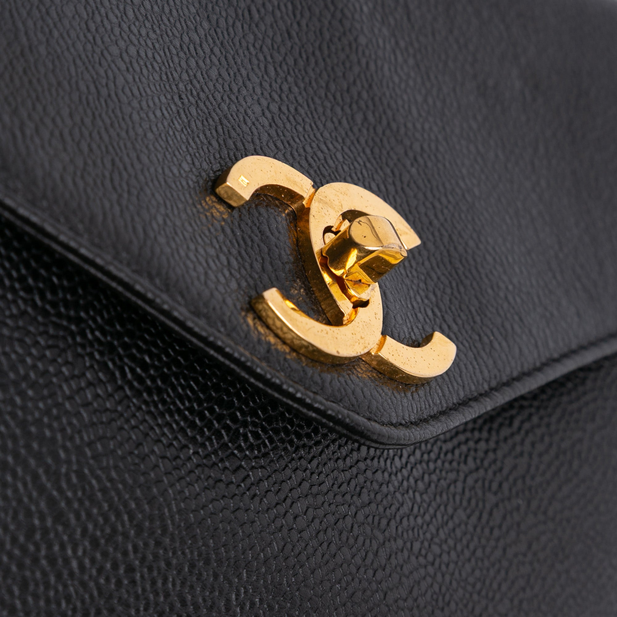 CC Caviar Shoulder Bag