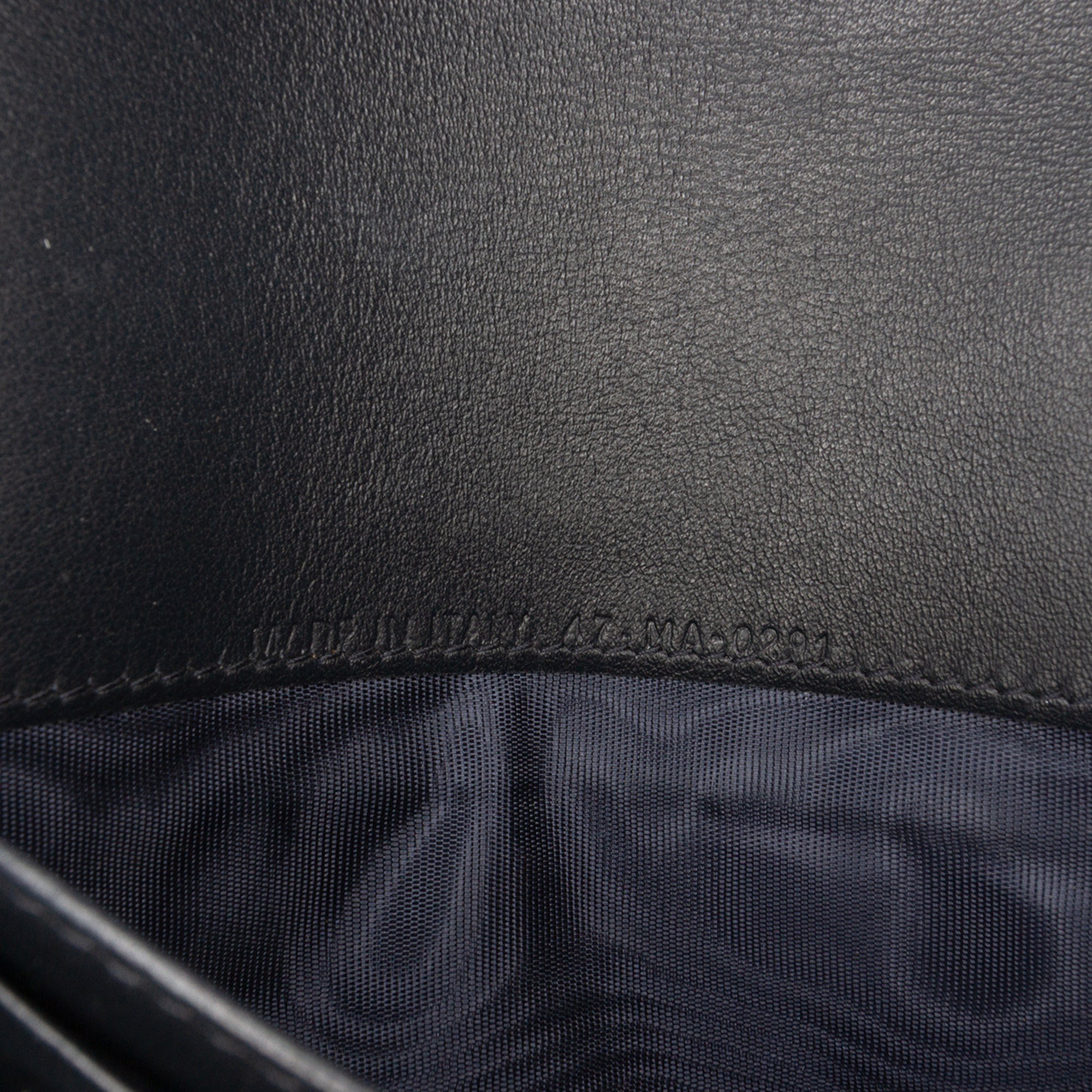 Oblique Canvas Saddle Wallet On Chain