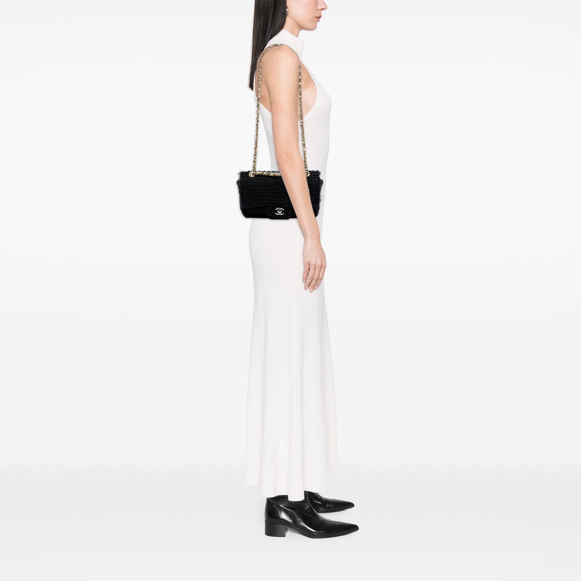 Medium Classic Tweed Single Flap