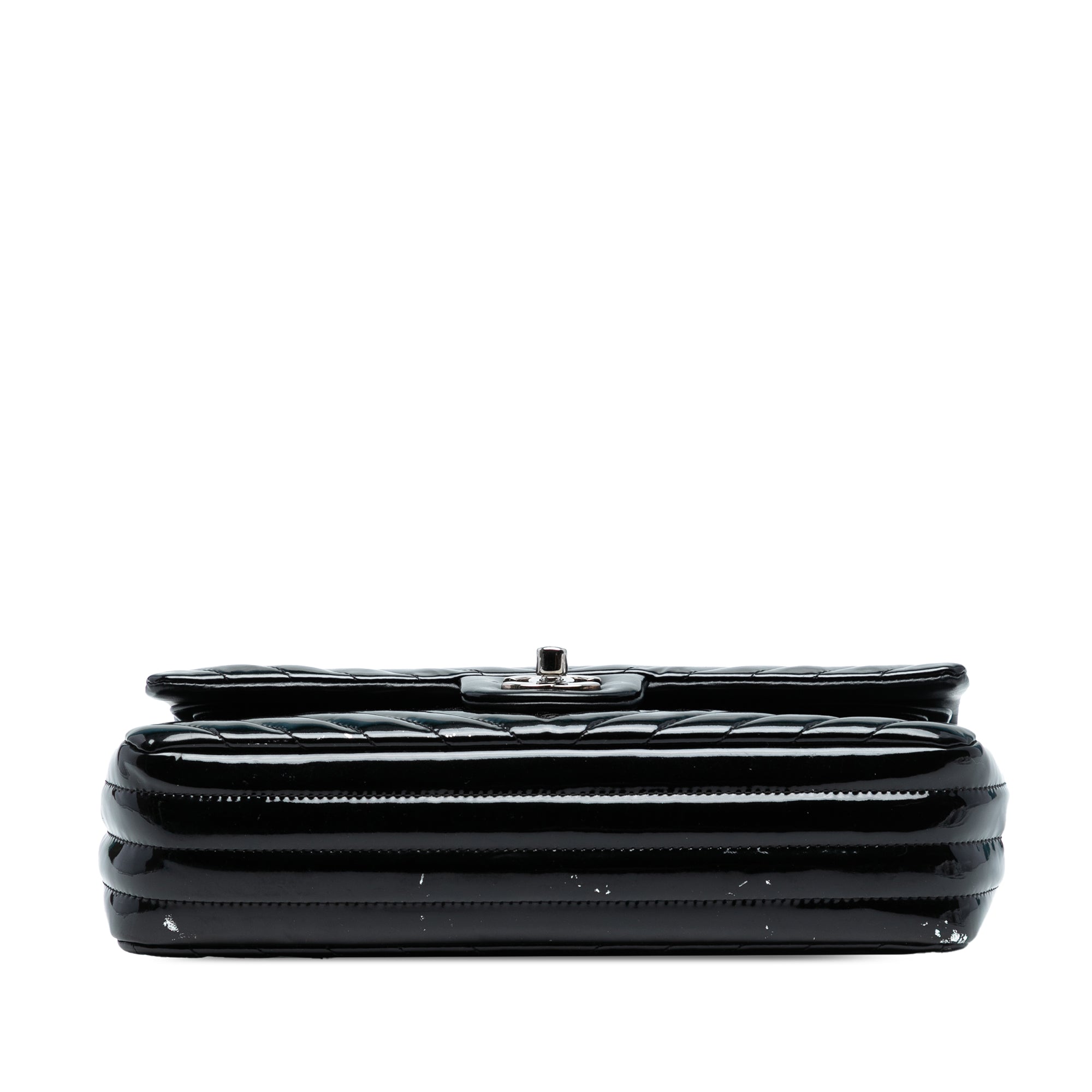 Medium Classic Chevron Patent Double Flap