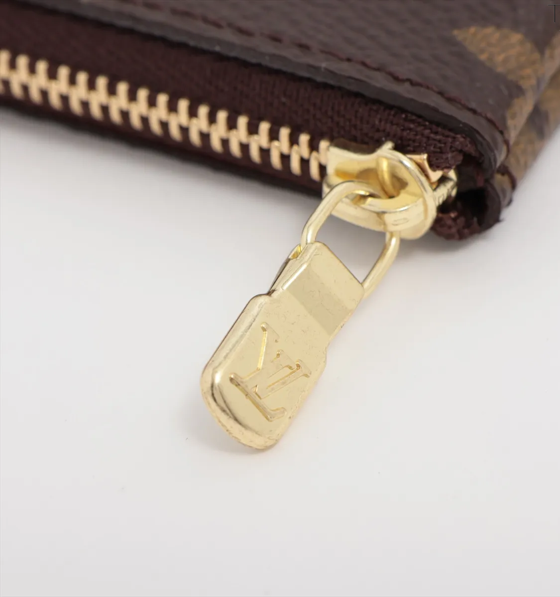 Louis Vuitton Pochette Clés Monogram Canvas