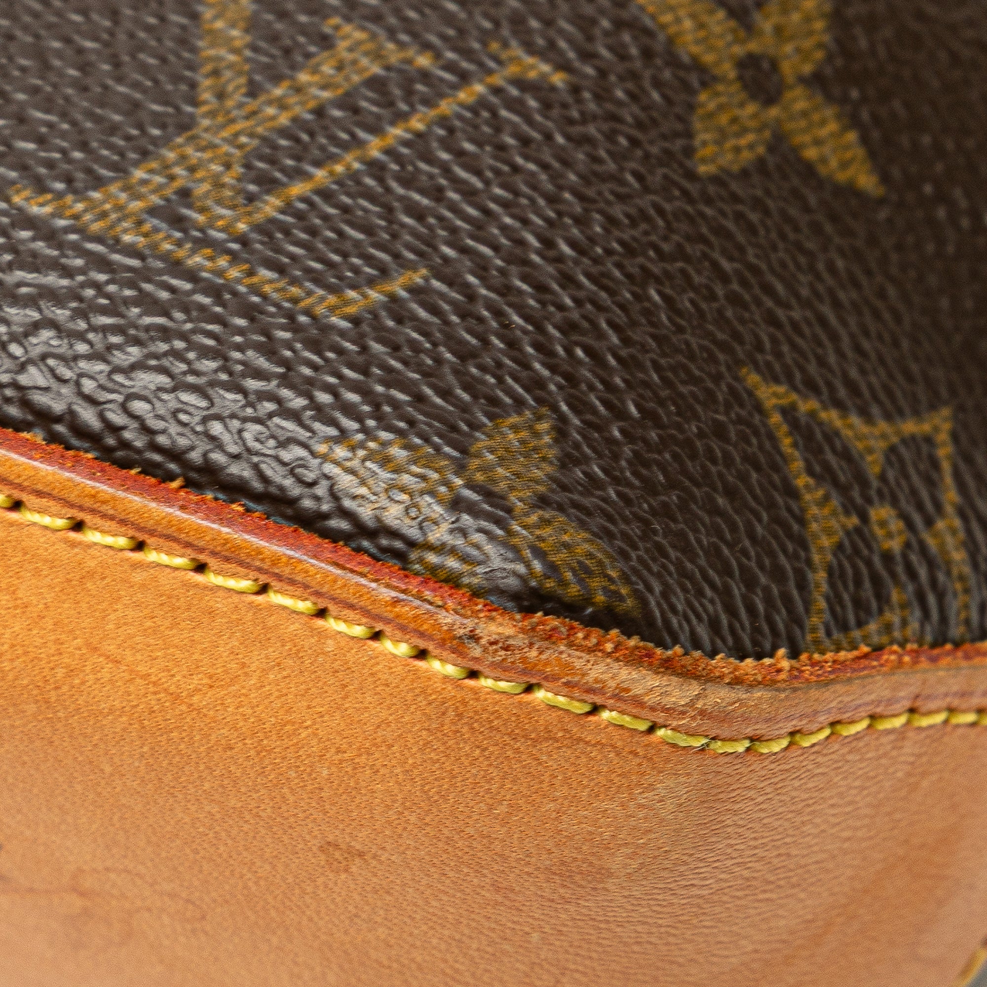 Monogram Trotteur