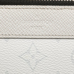 Monogram Taigarama Pochette Discovery PM