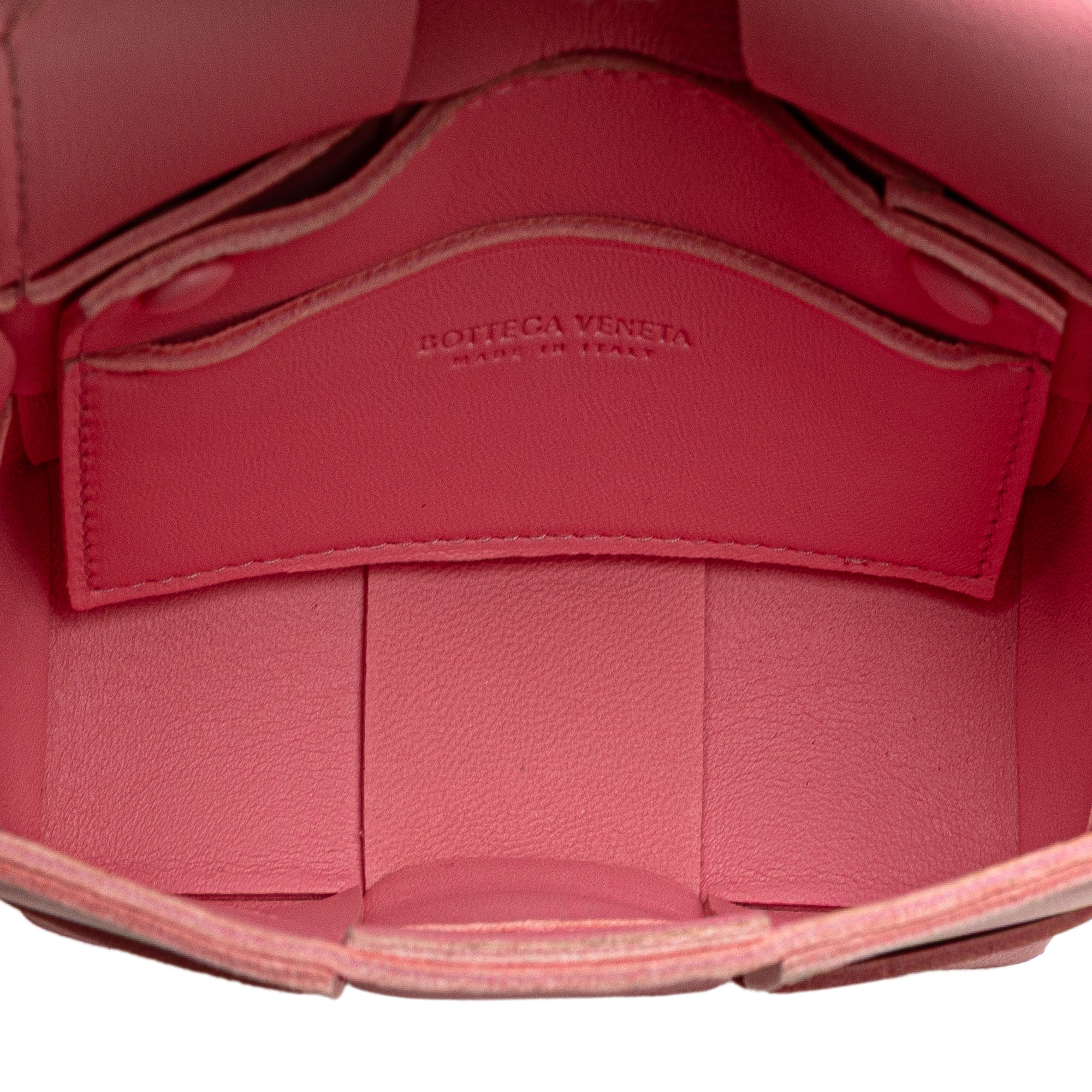 Candy Nappa Intrecciato Cassette Crossbody