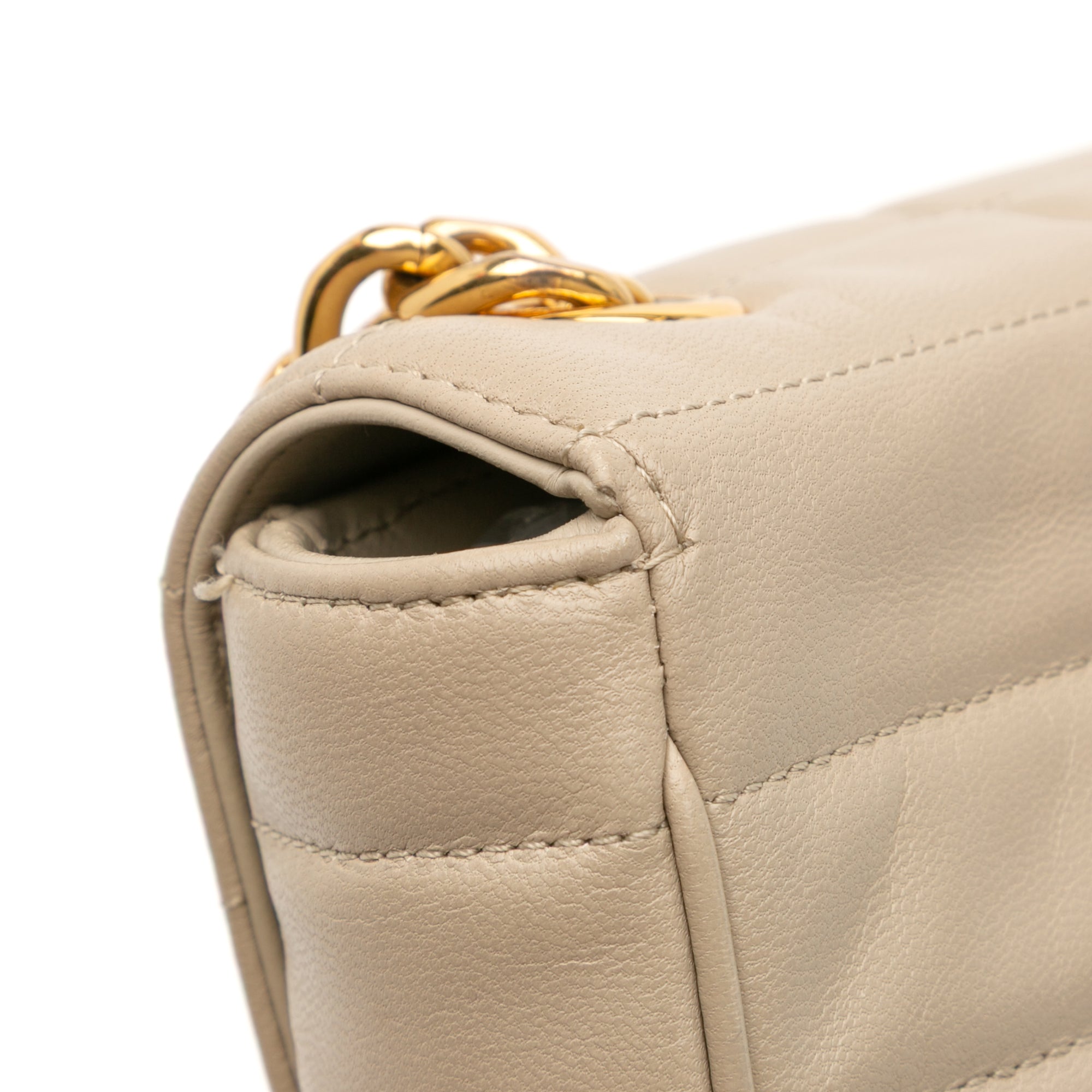Matelasse Goatskin Monochrome Chain Shoulder Bag