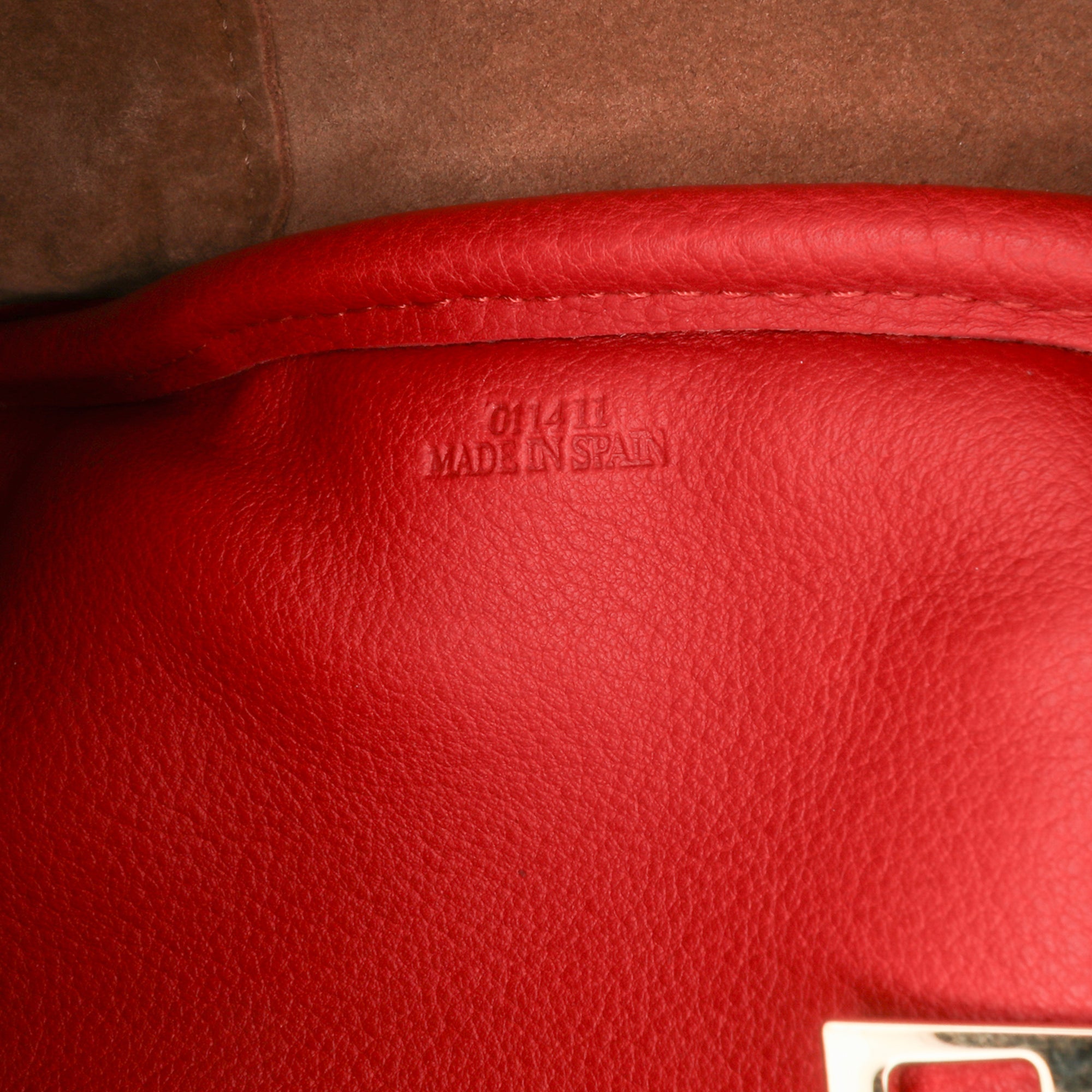 Anagram Embossed Leather Amazona 75