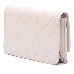 Quilted Caviar Golden Class Wallet On Chain