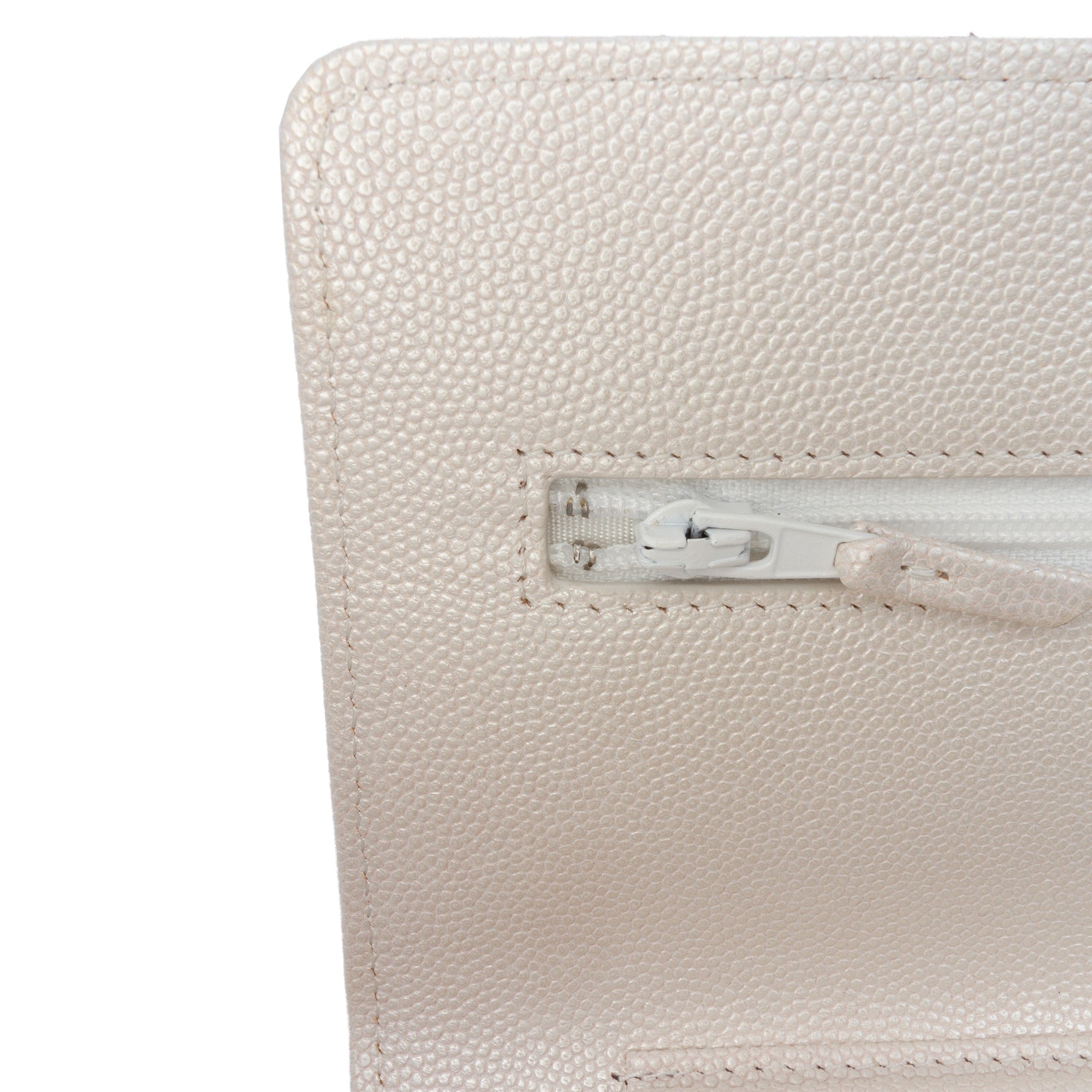 Quilted Caviar Golden Class Wallet On Chain