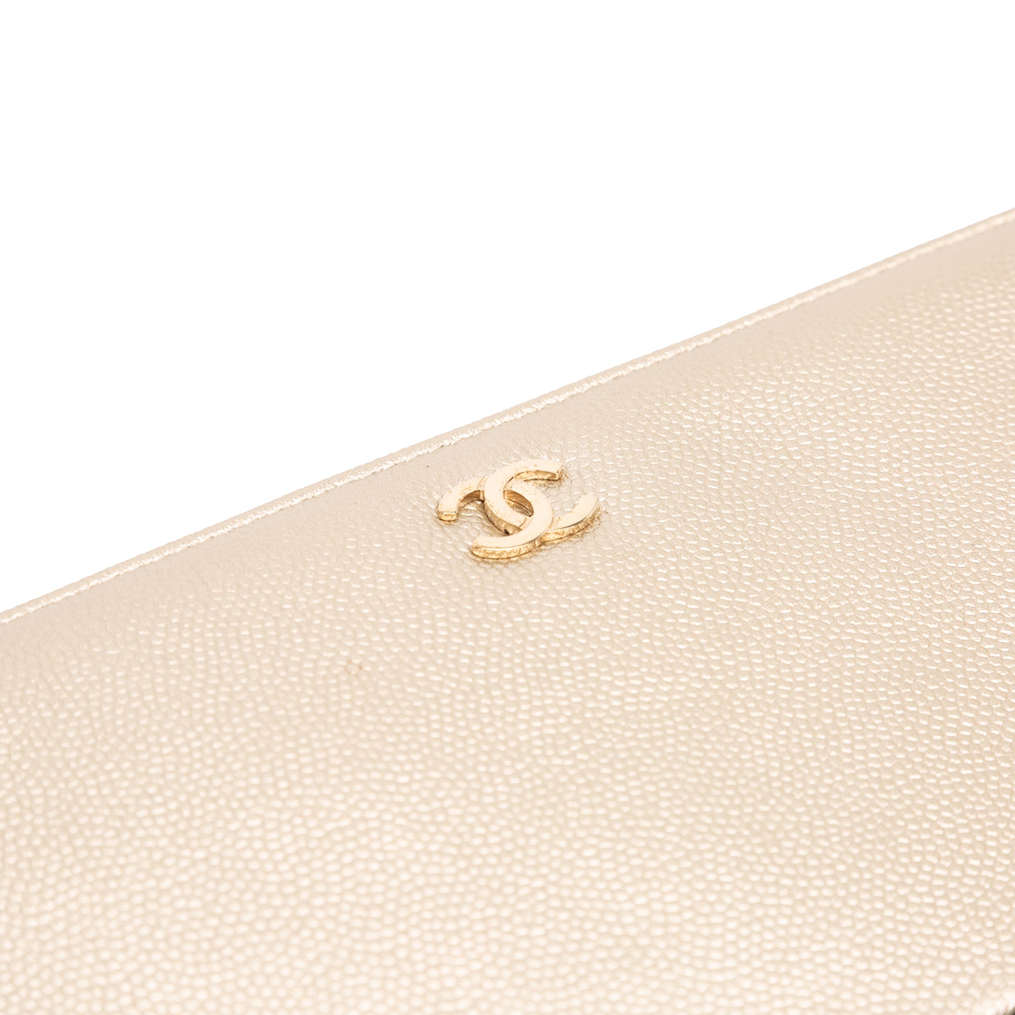 Medium Bicolor Caviar and Iridescent Calfskin O Case Clutch
