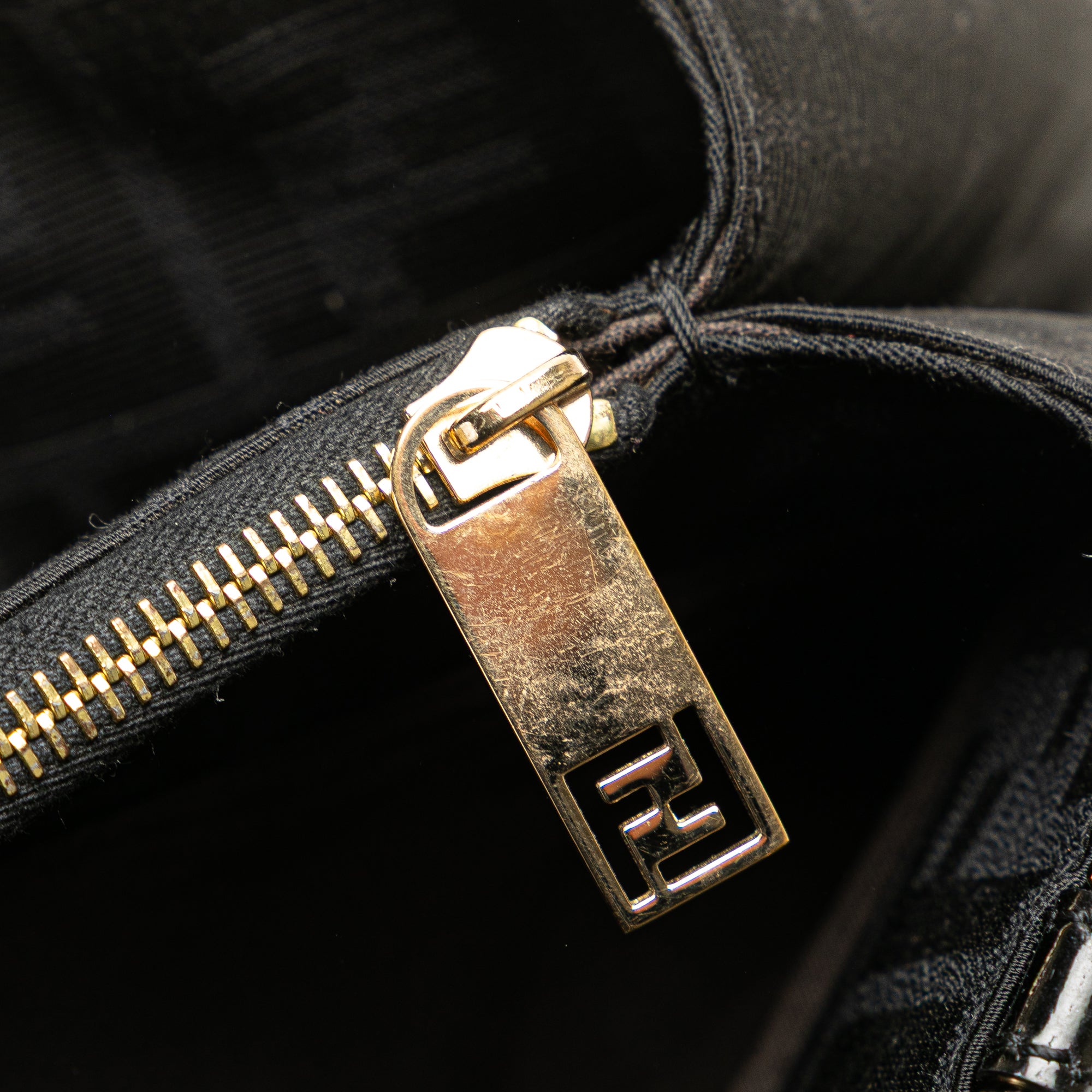 Small Zucca Canvas Mia Chain Tote