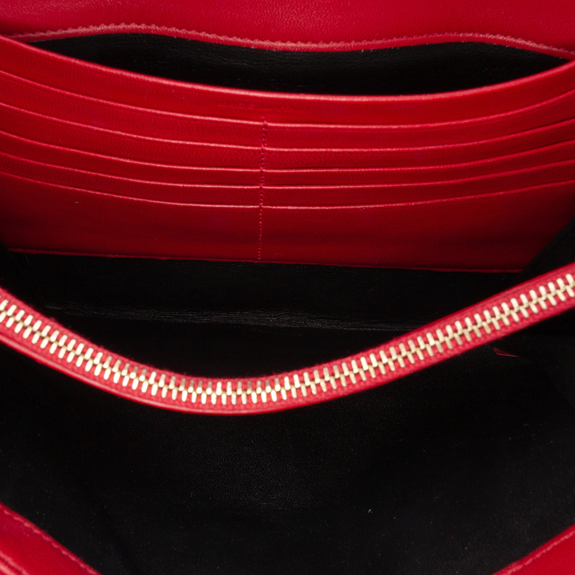 Matelasse Patent Monogram Vicky Chain Wallet