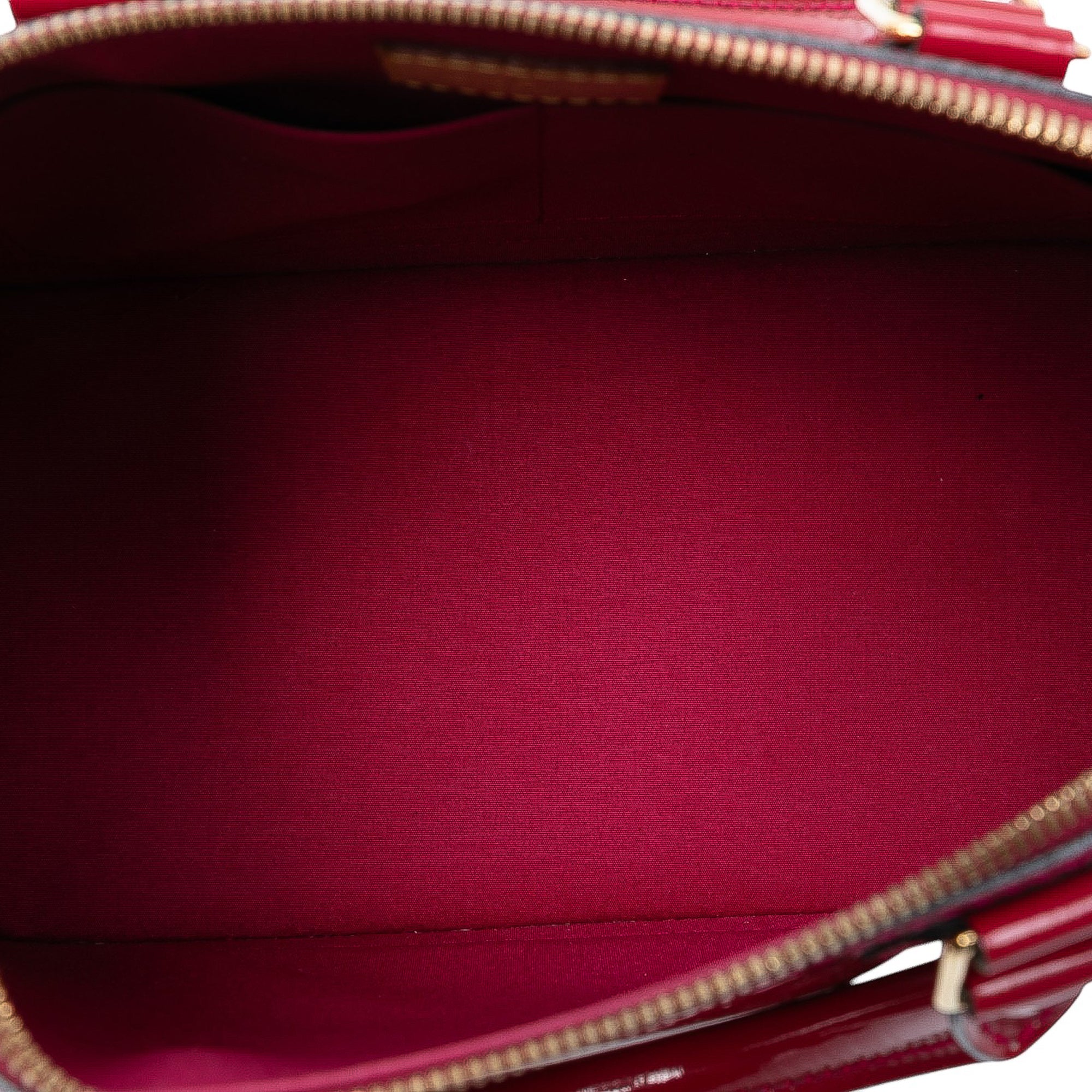 Monogram Vernis Alma PM