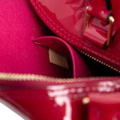 Monogram Vernis Alma PM