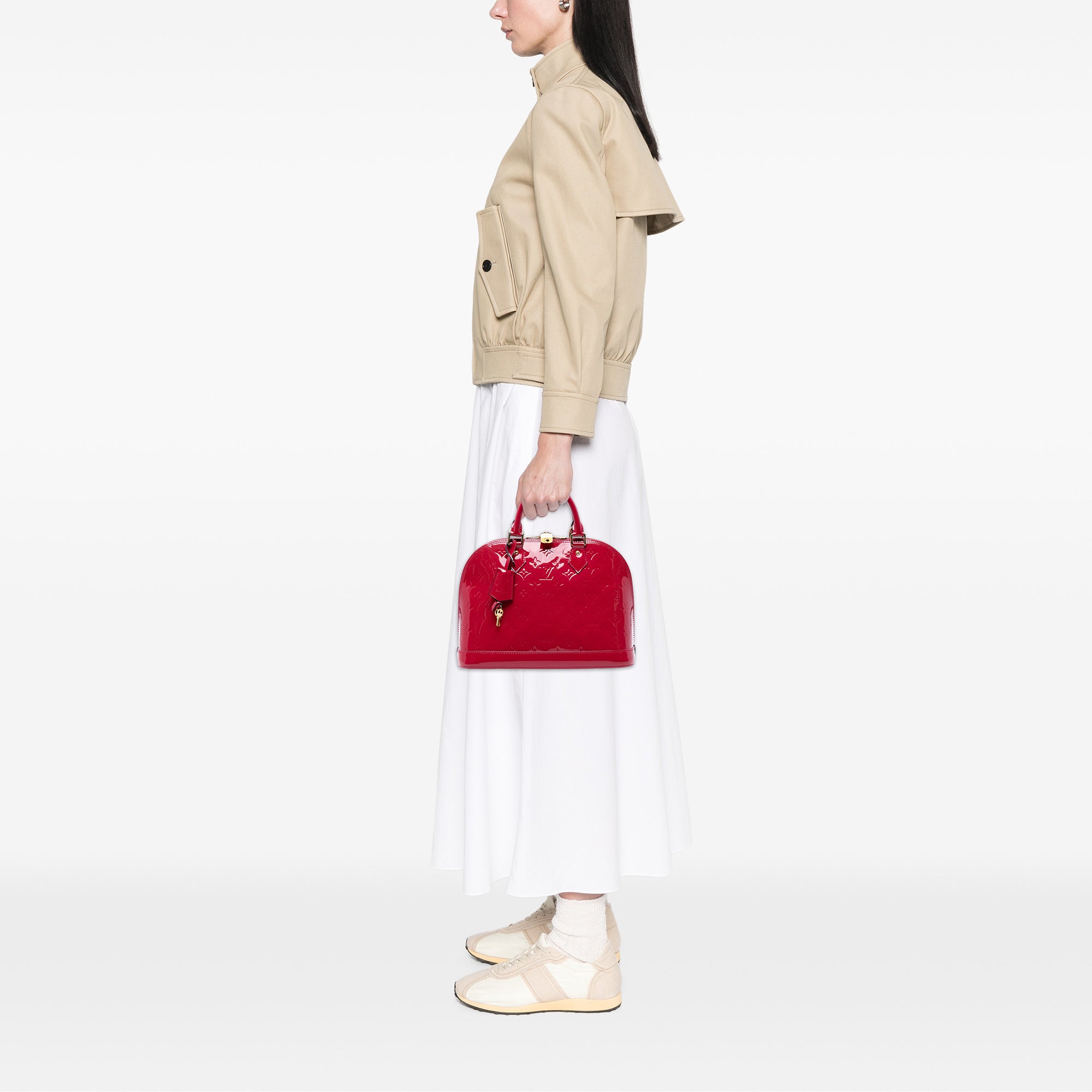 Monogram Vernis Alma PM