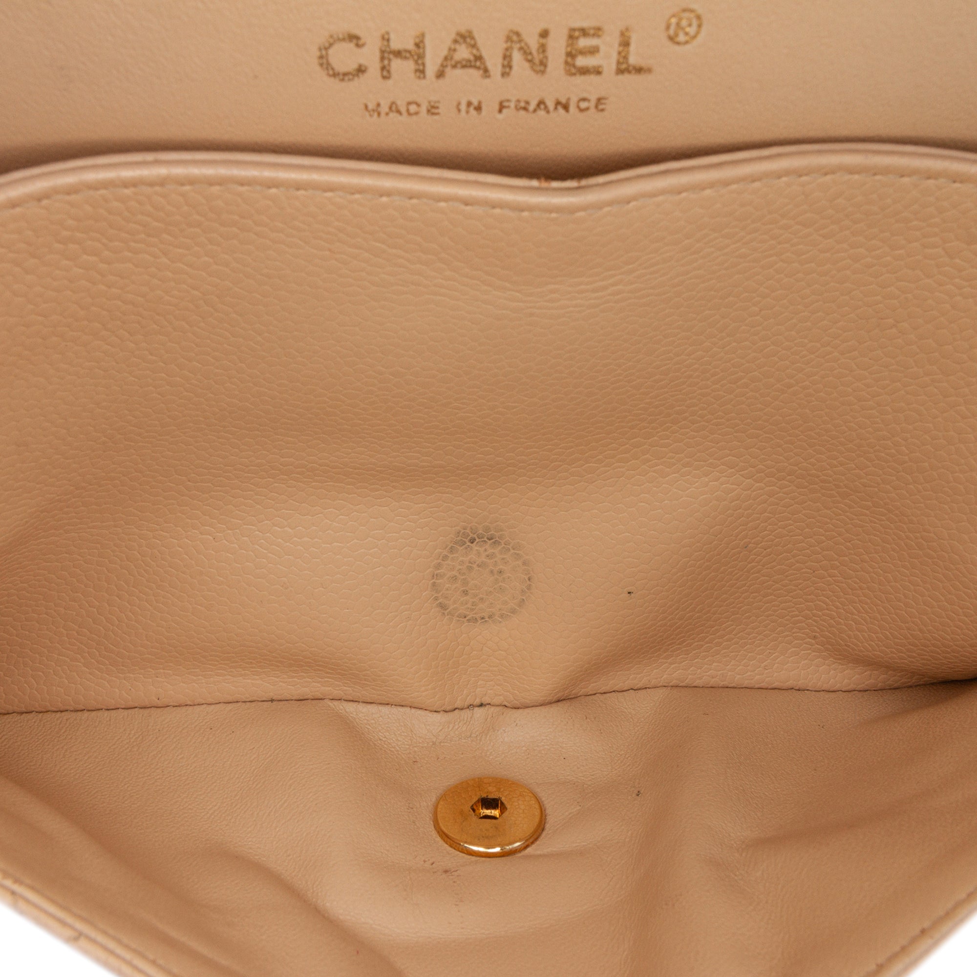 Medium Classic Caviar Double Flap