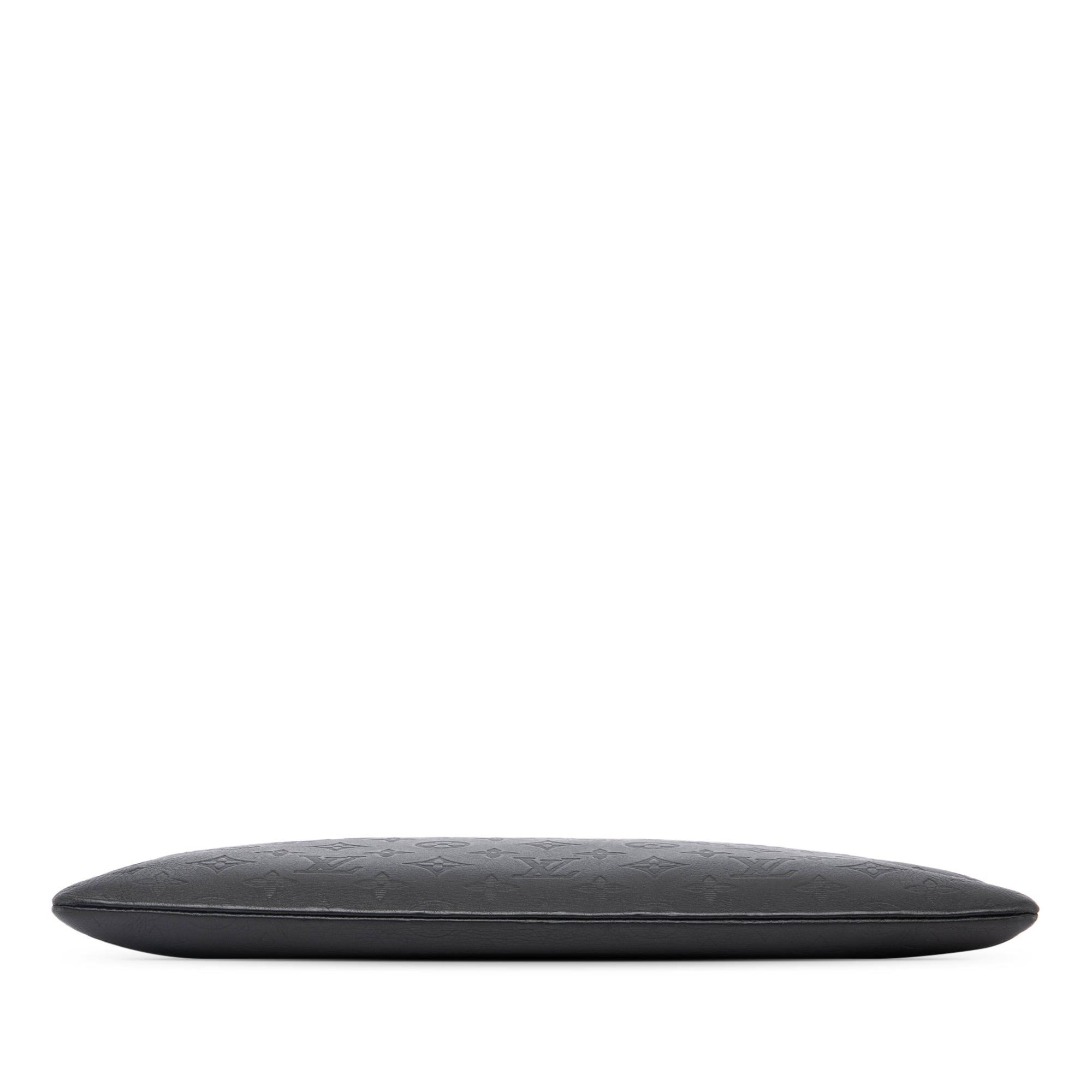 Monogram Shadow Discovery Pochette