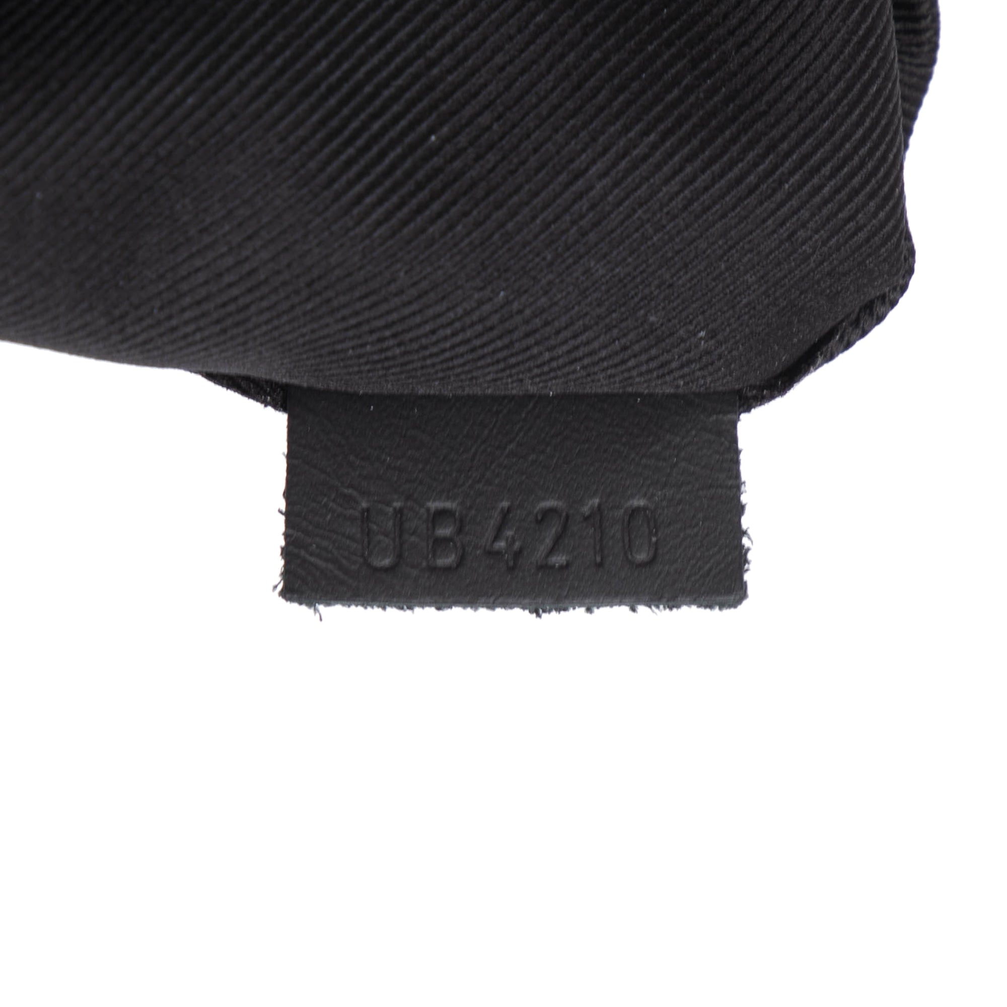 Monogram Shadow Discovery Pochette