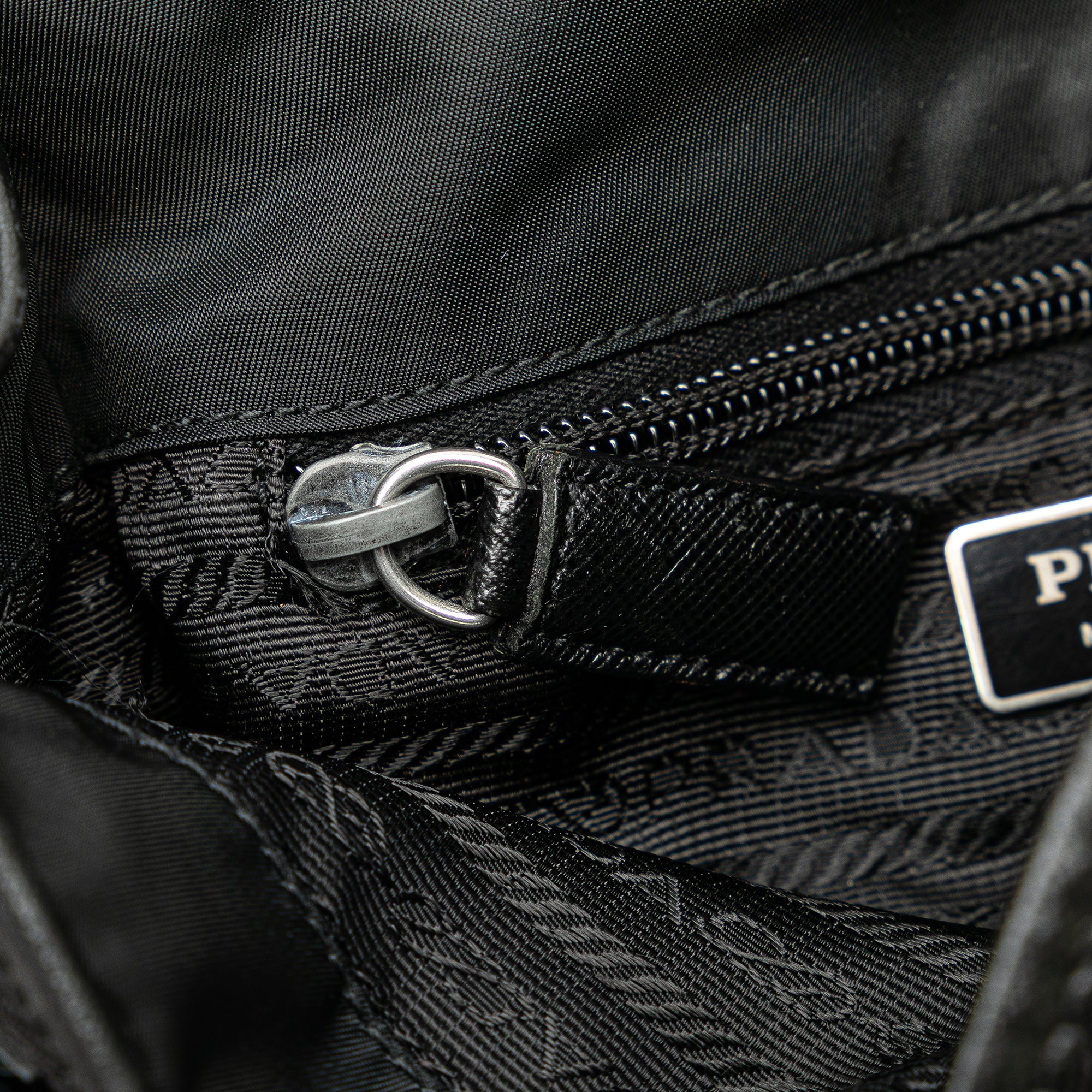 Tessuto Buckle Messenger Bag