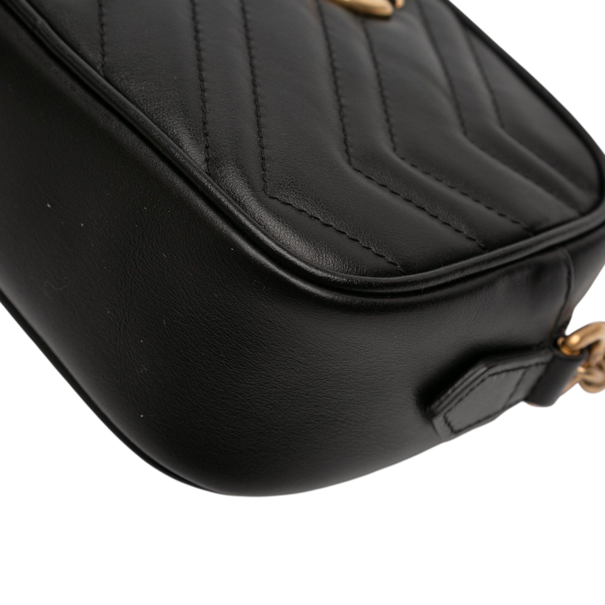 Mini GG Marmont Matelasse Leather Crossbody